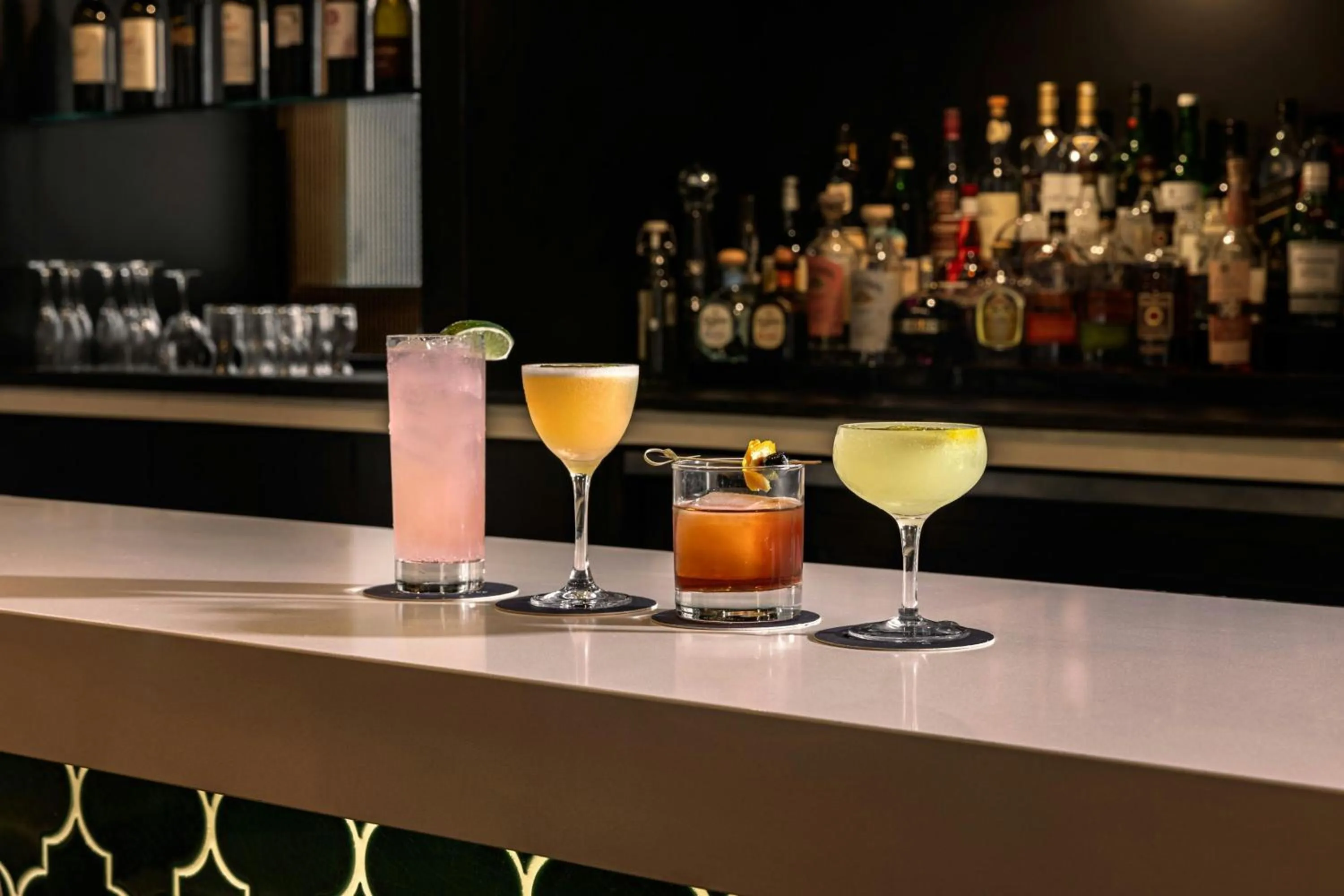 Lounge or bar in Courtyard by Marriott San Diego Downtown