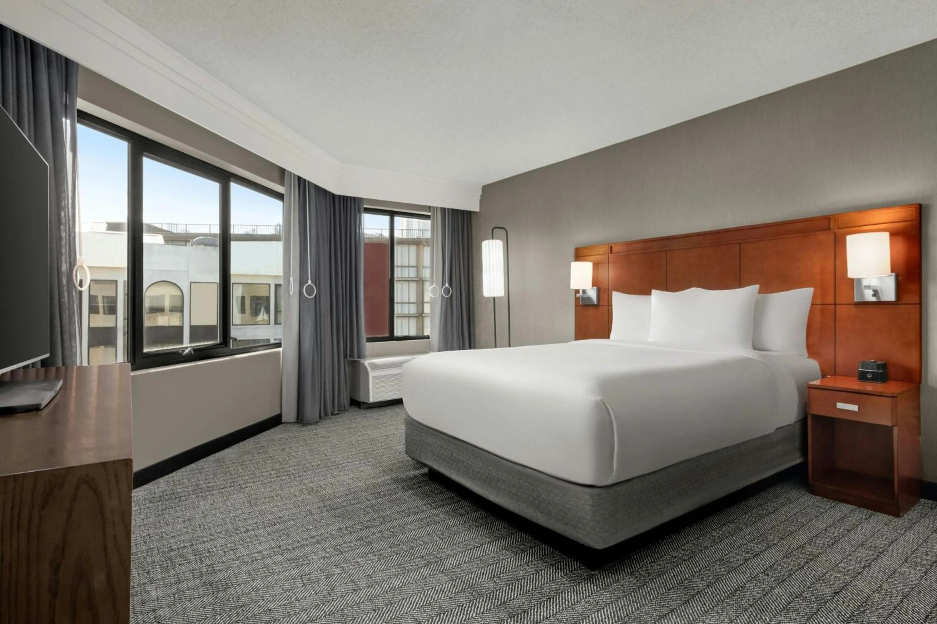 Bedroom, Bed in Courtyard by Marriott Fishermans Wharf