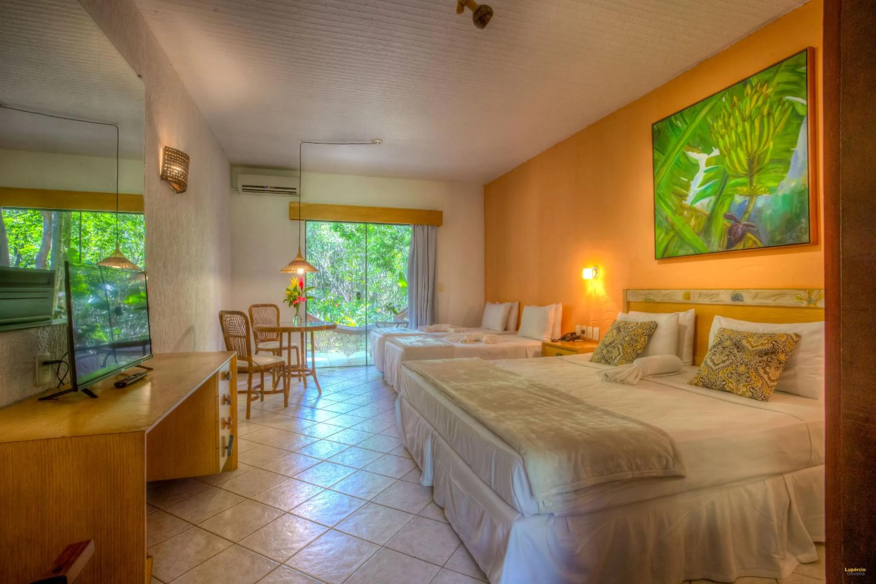 Photo of the whole room, Bed in Itacaré Eco Resort