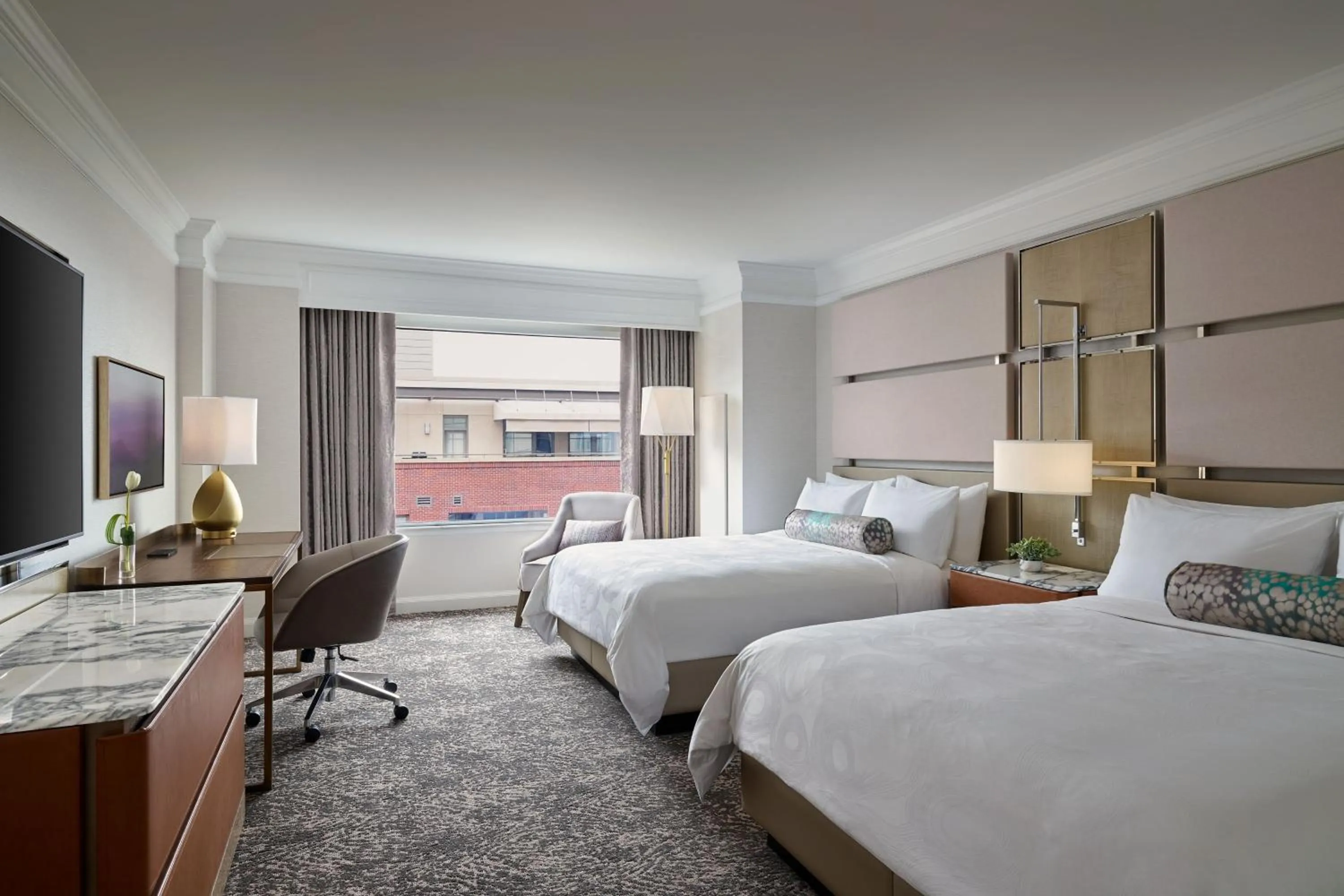 Bedroom, Bed in Hotel Clio, a Luxury Collection Hotel, Denver Cherry Creek