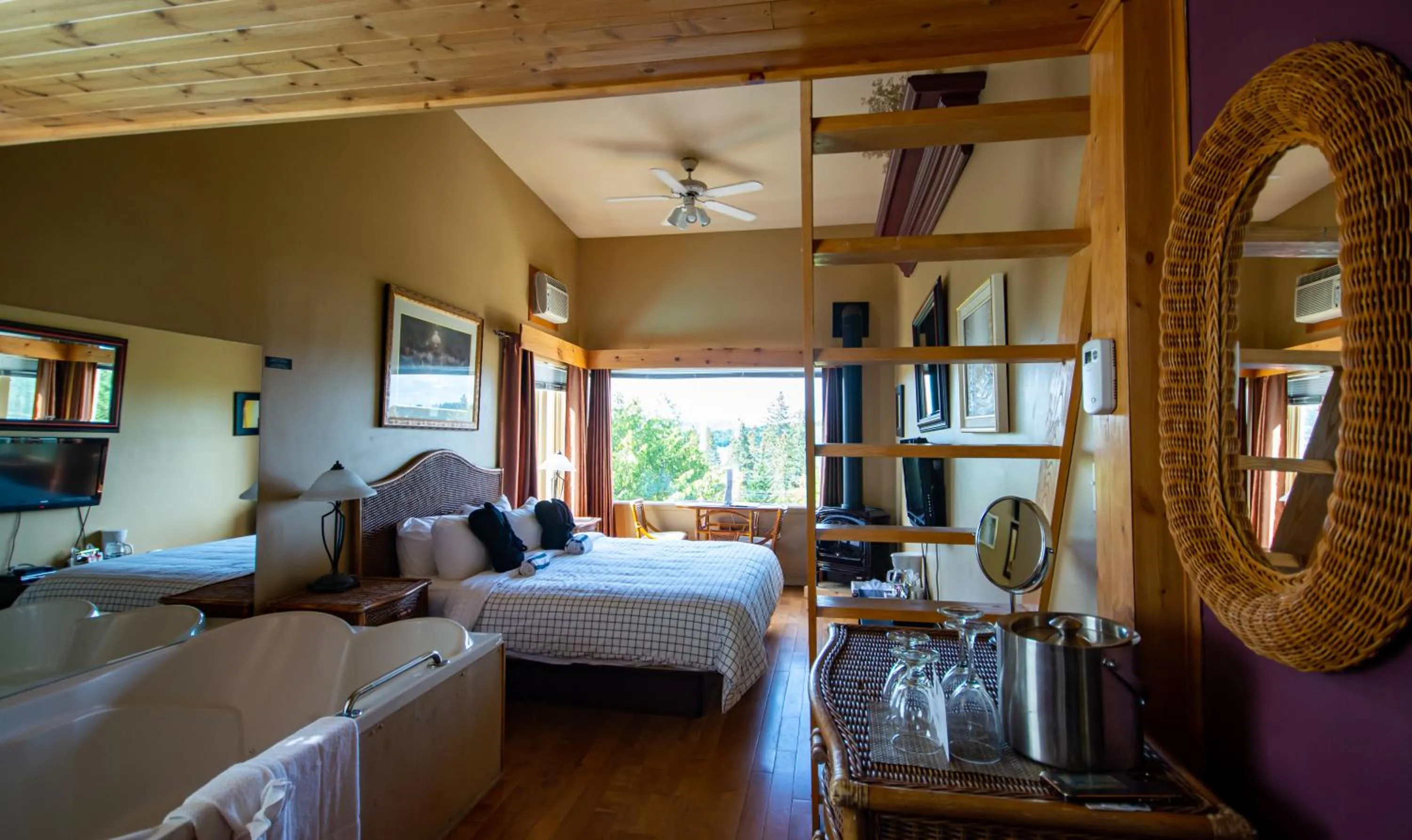 Bed in Auberge Hotel Spa Watel