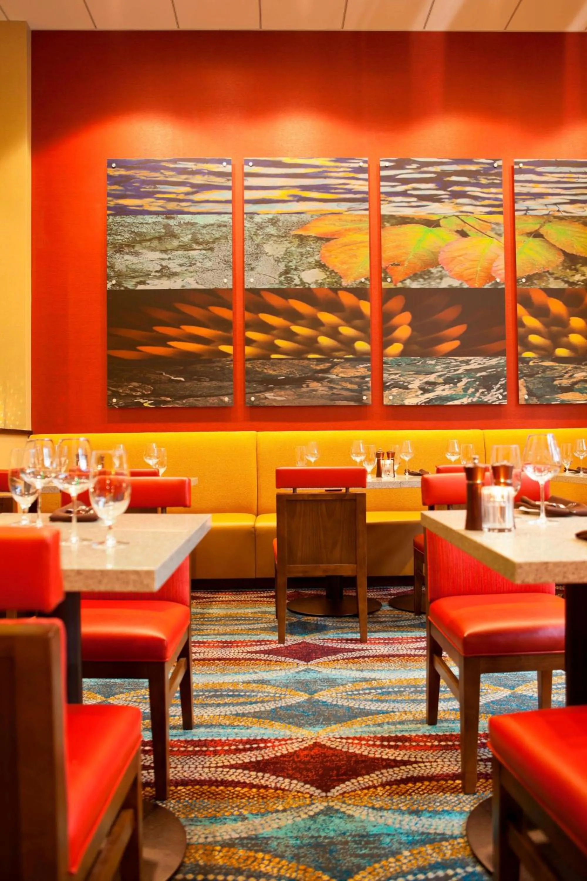 Restaurant/places to eat in Seattle Airport Marriott