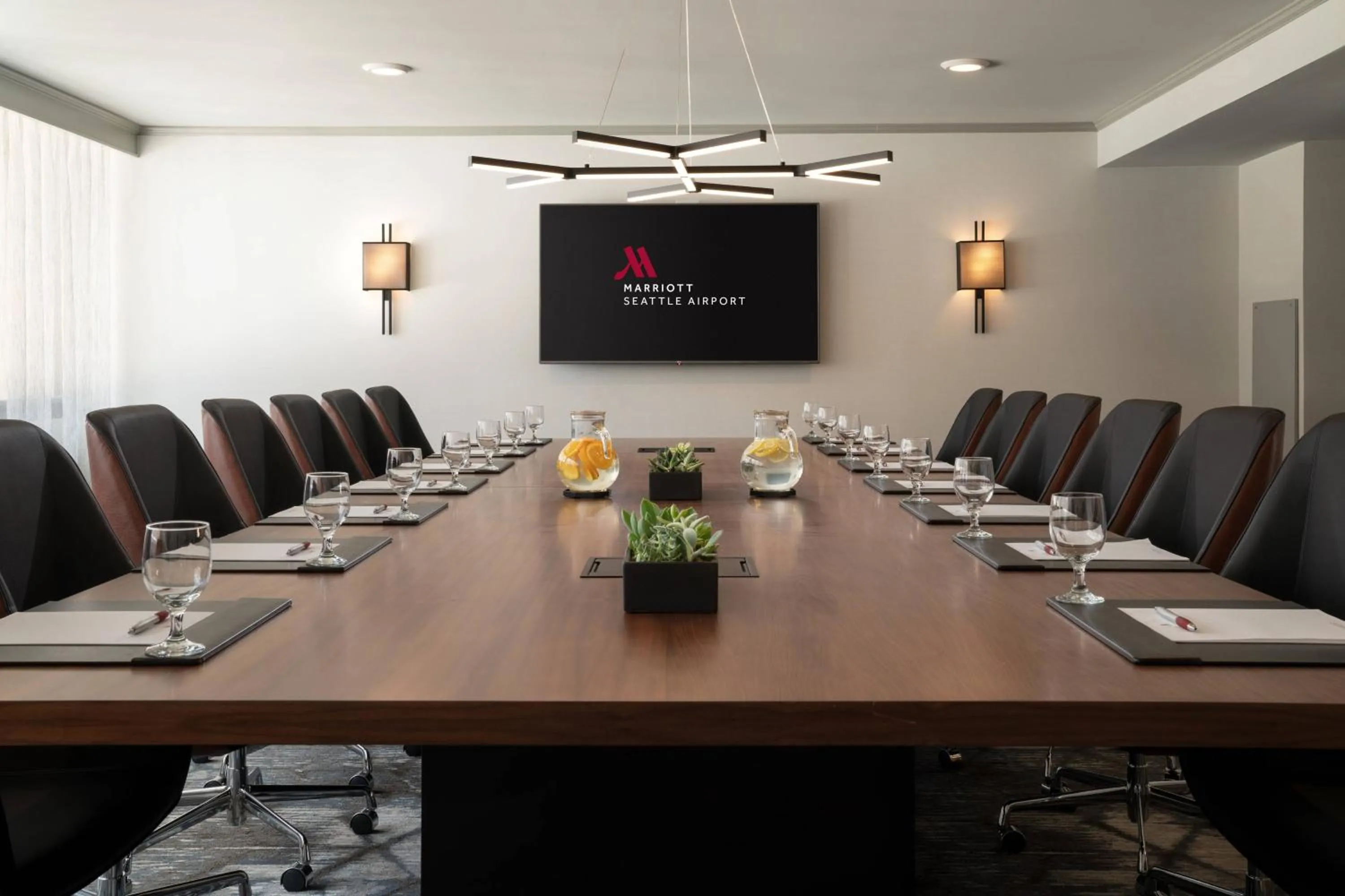 Meeting/conference room in Seattle Airport Marriott