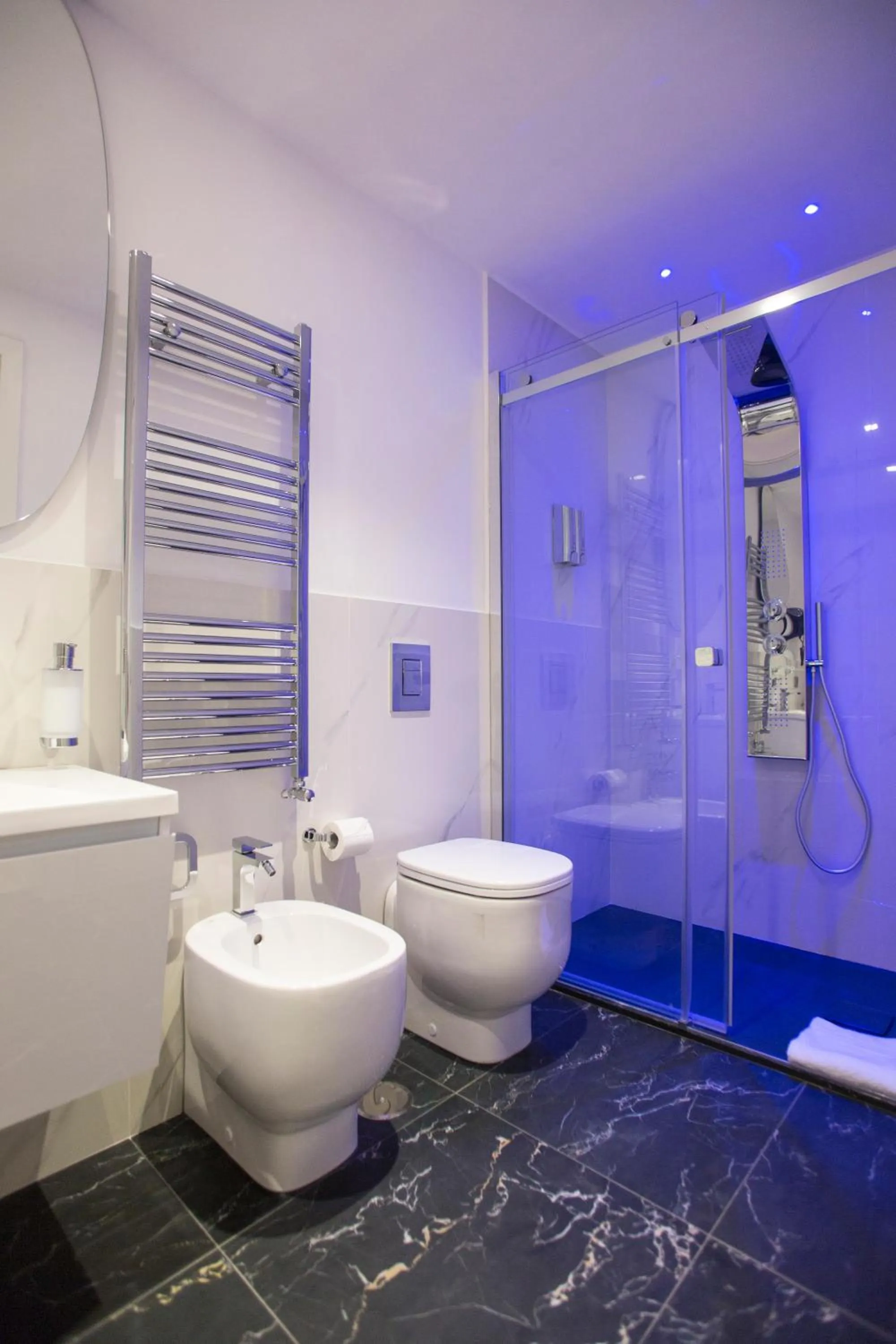 Bathroom in St. Peter Grand Suite