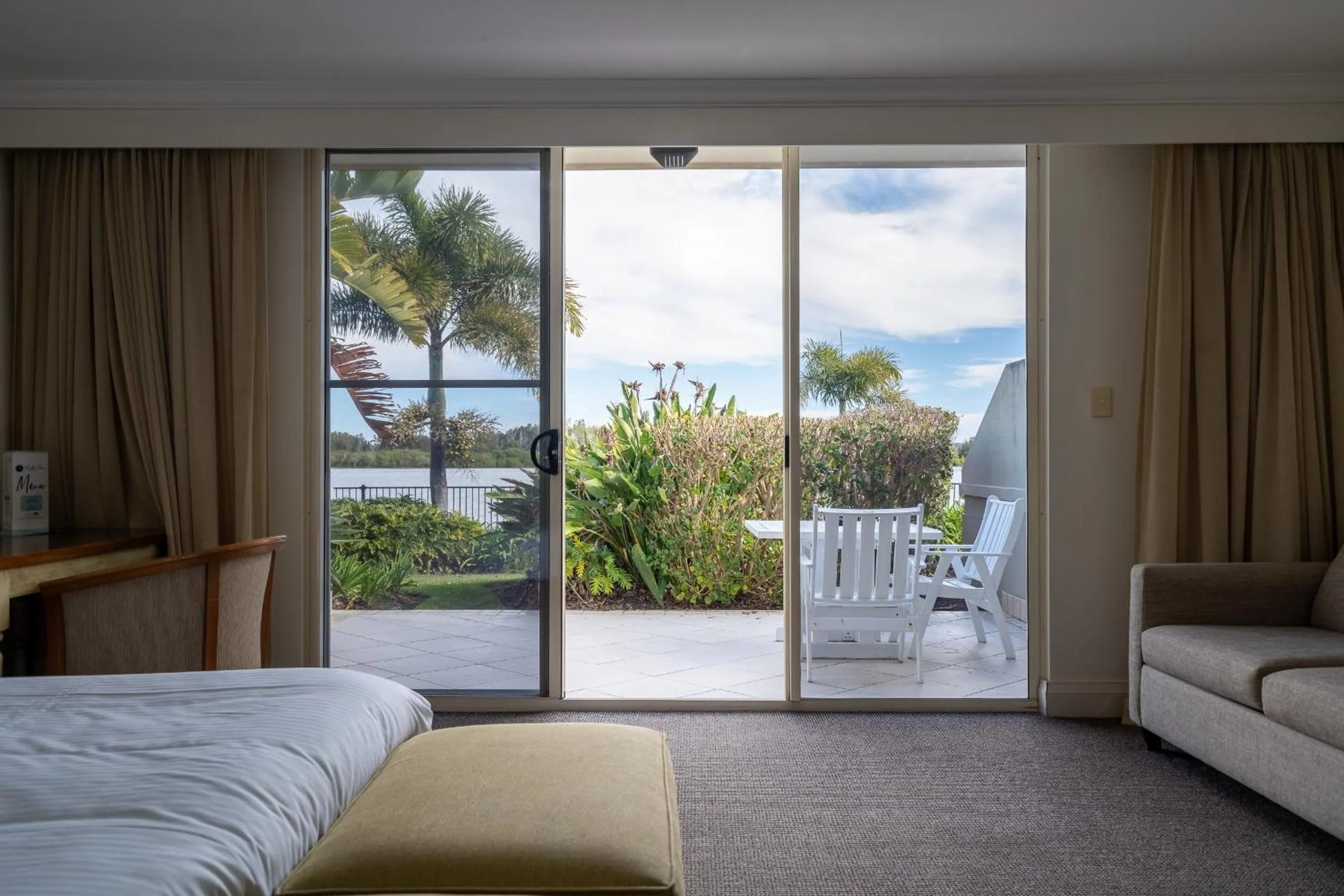 Bed in Harrington River Lodge