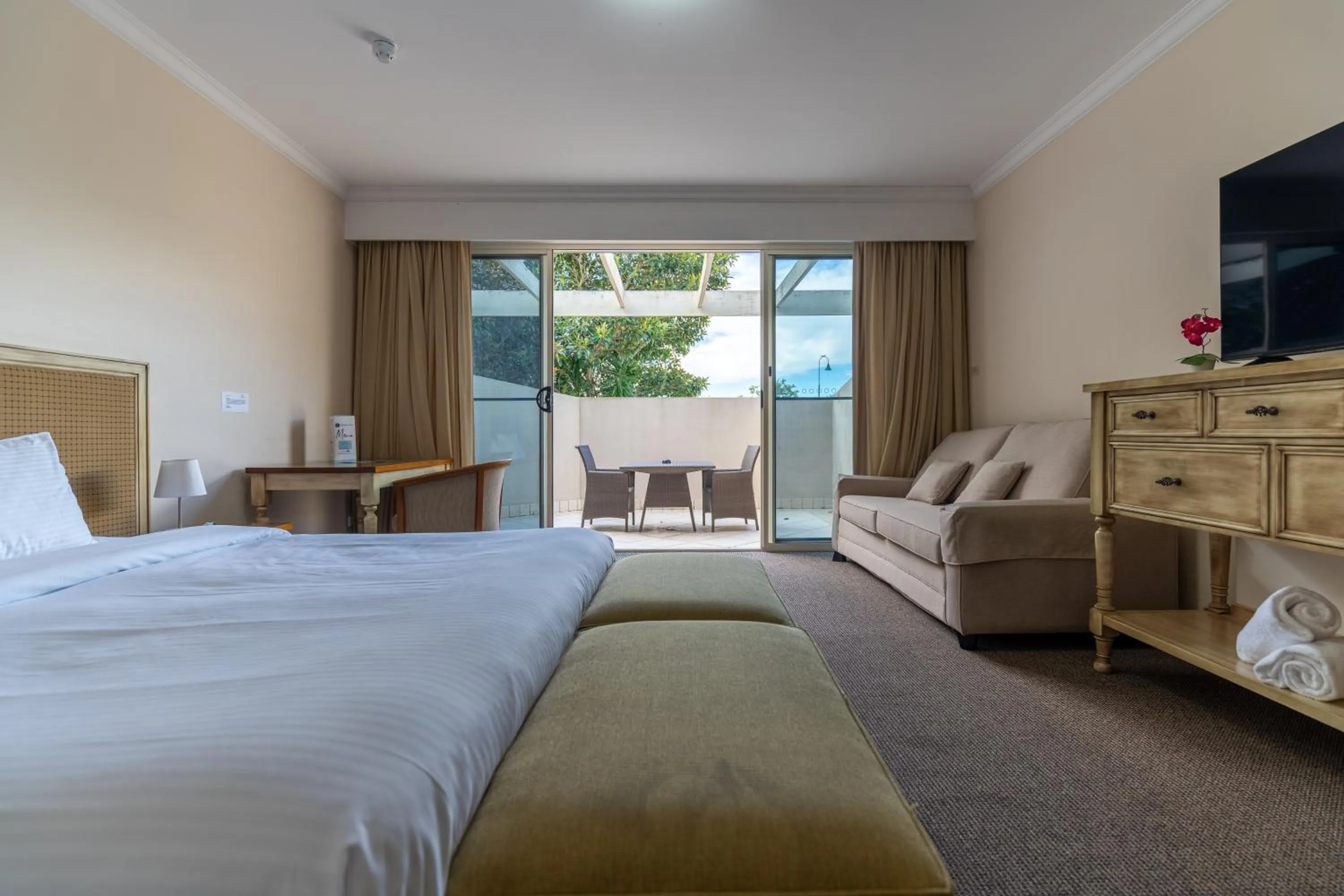 Bed in Harrington River Lodge