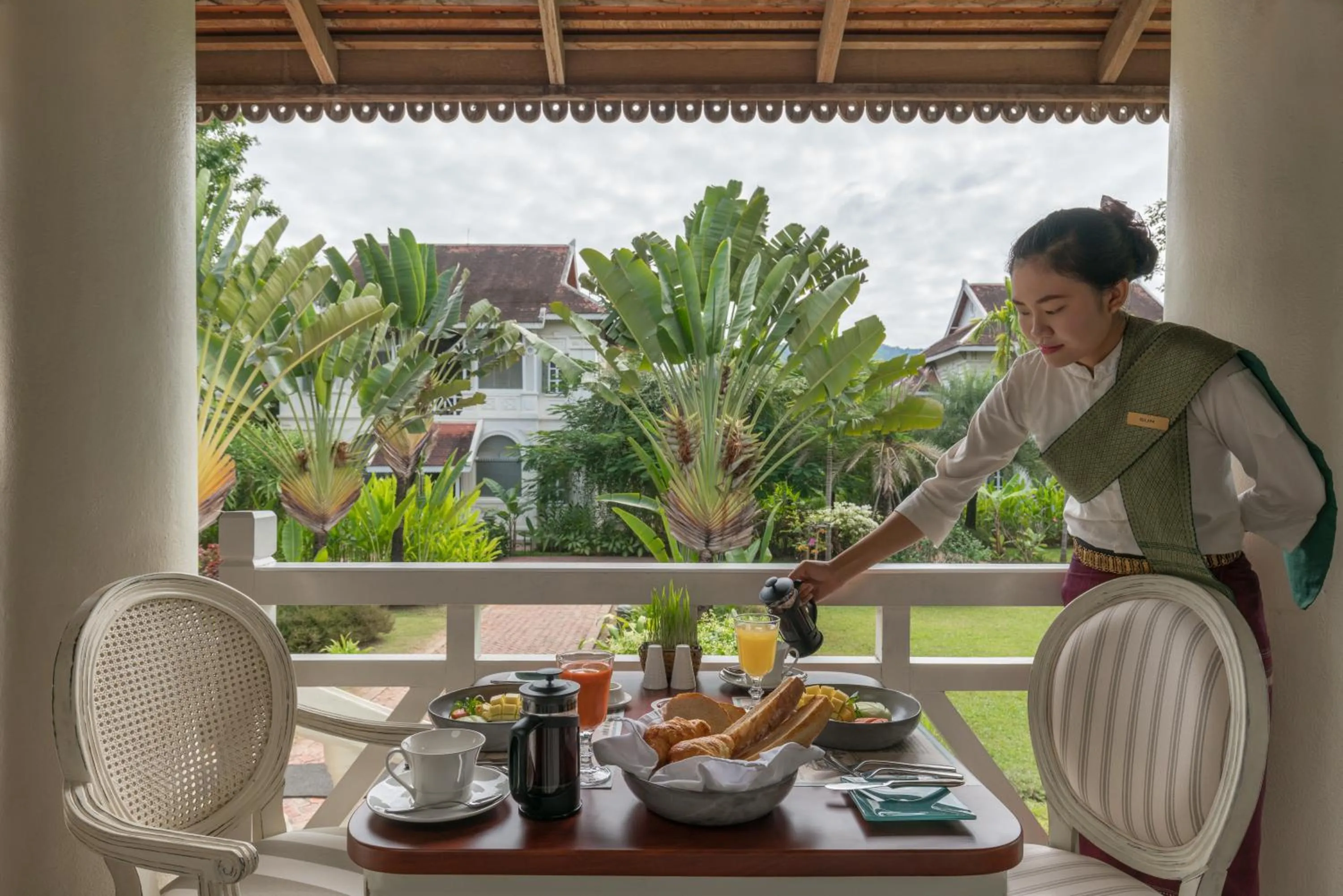 Restaurant/places to eat in The Luang Say Residence