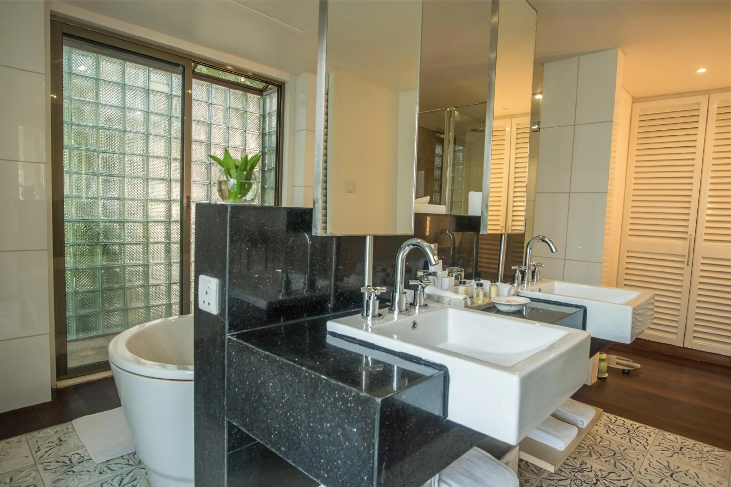 Toilet in Caravela Beach Resort