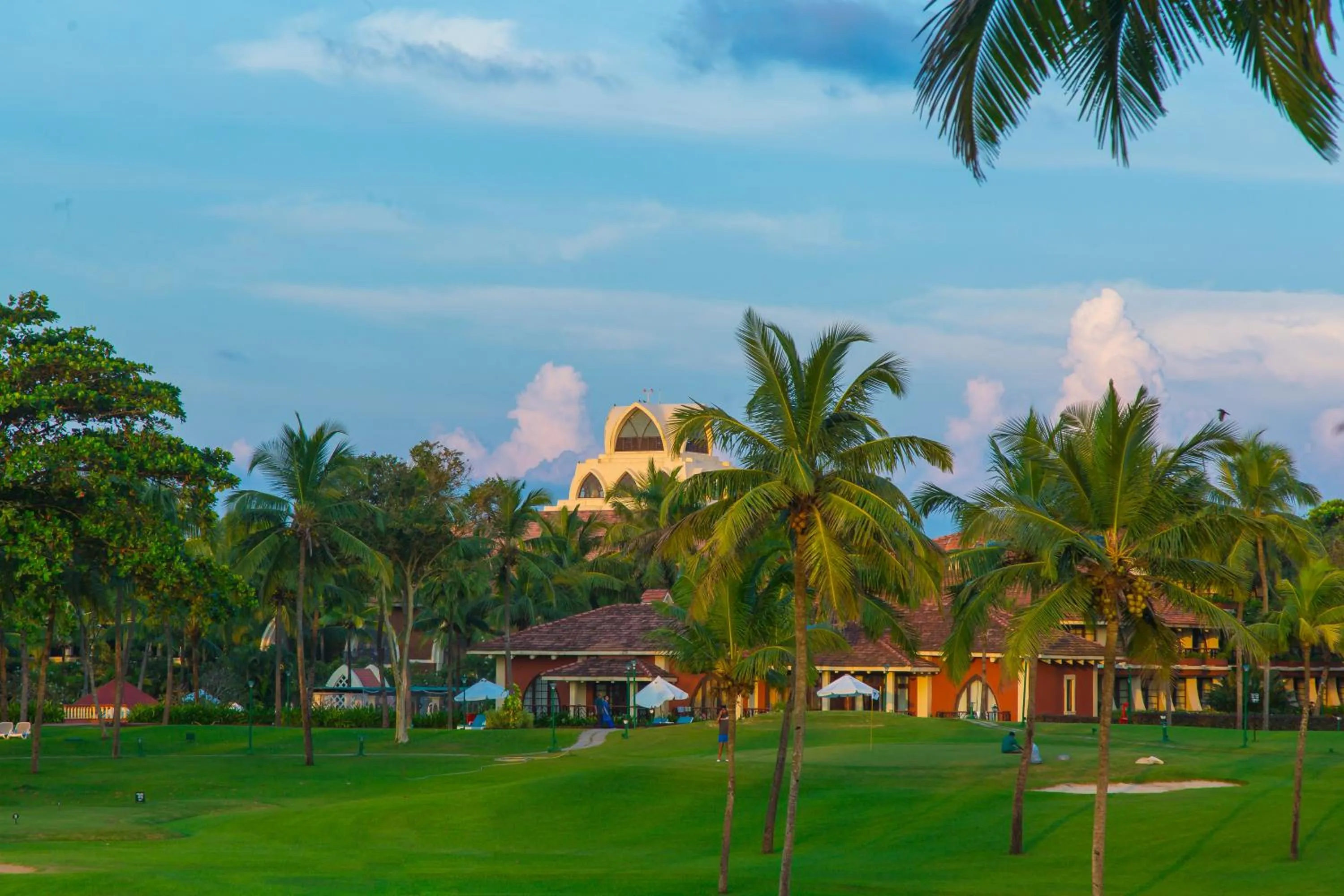 Garden in Caravela Beach Resort
