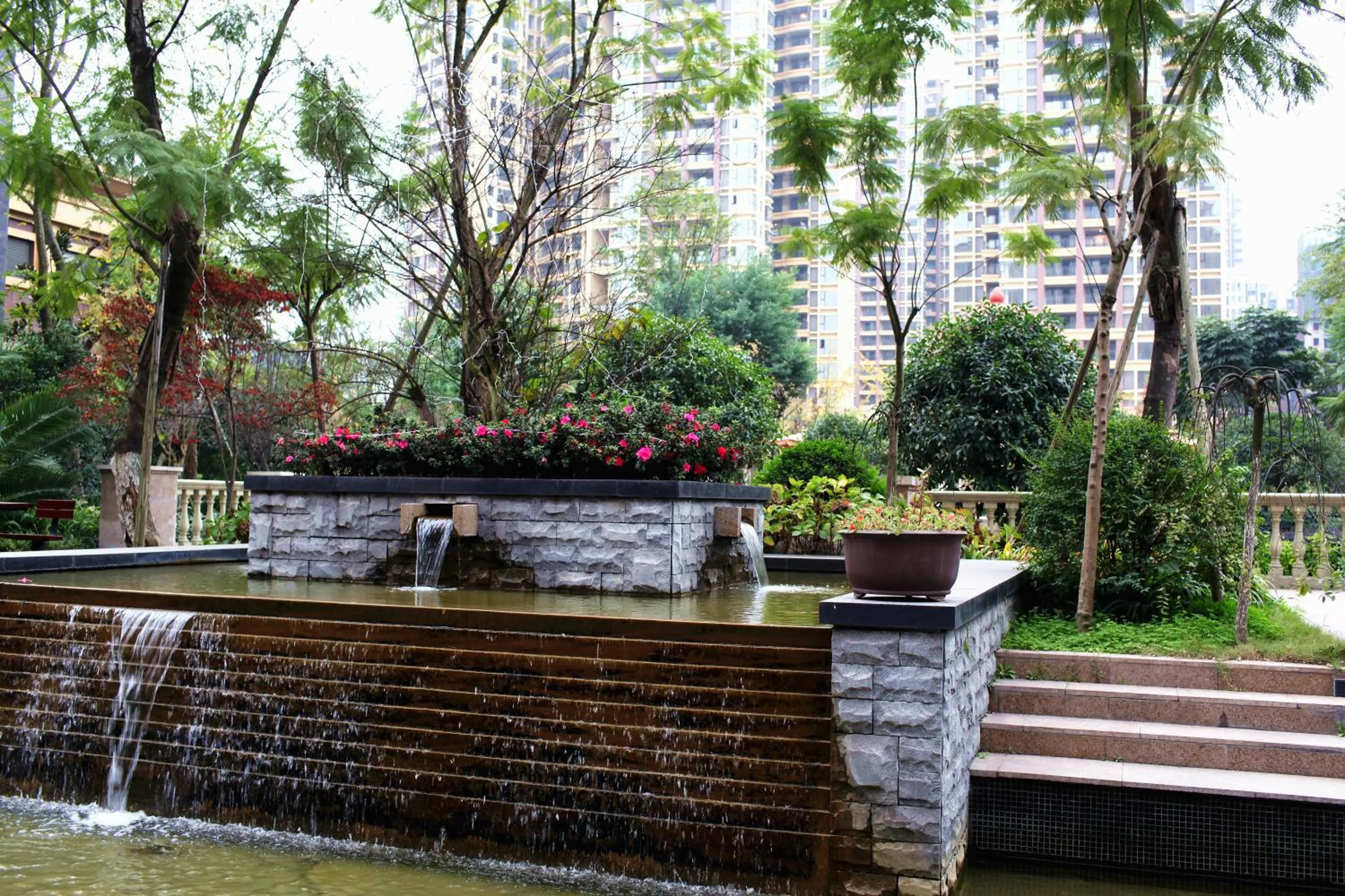 Property building in Wyndham Grand Plaza Royale Palace Chengdu