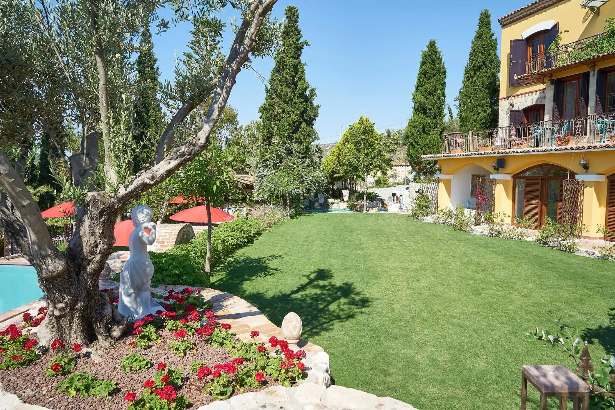 Garden in Villa Taraça Alaçatı Romantik Otel