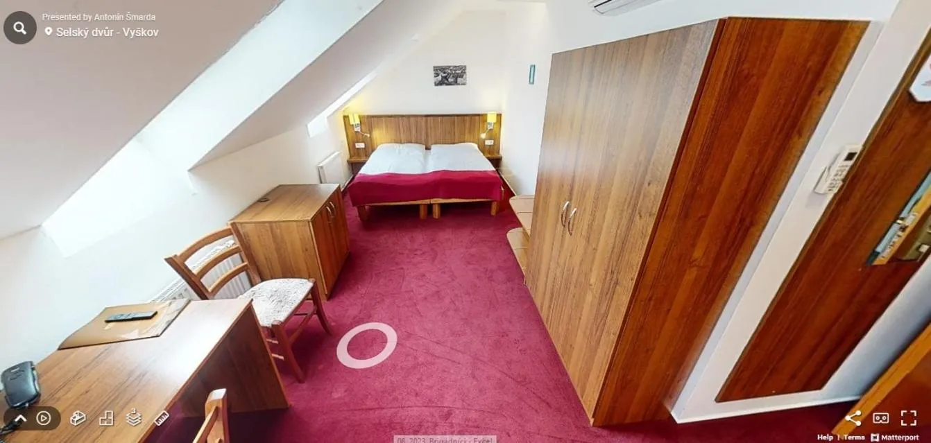 Bed in Hotel Selsky Dvur