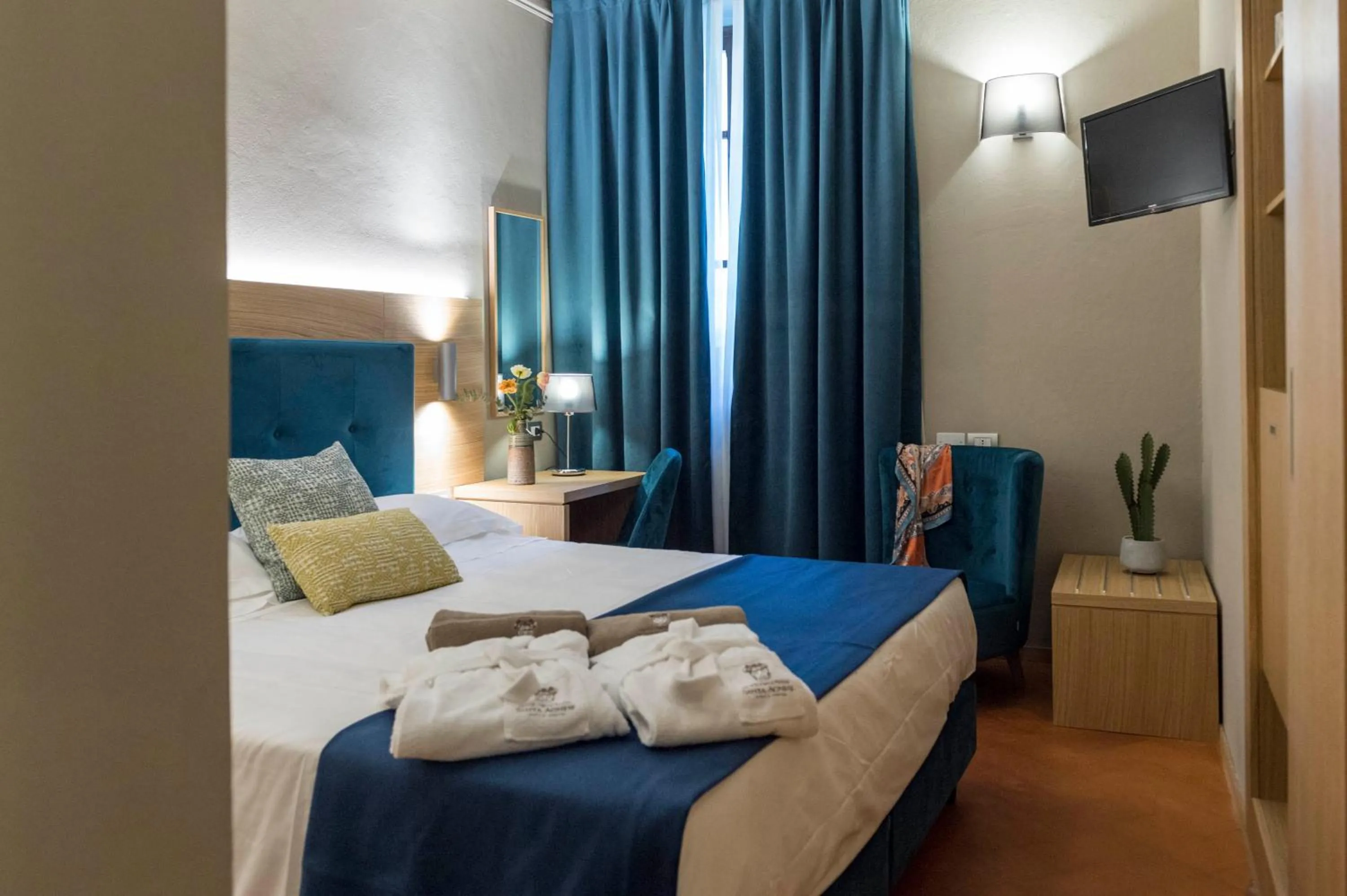 Bedroom, Bed in Hotel Delle Terme Santa Agnese