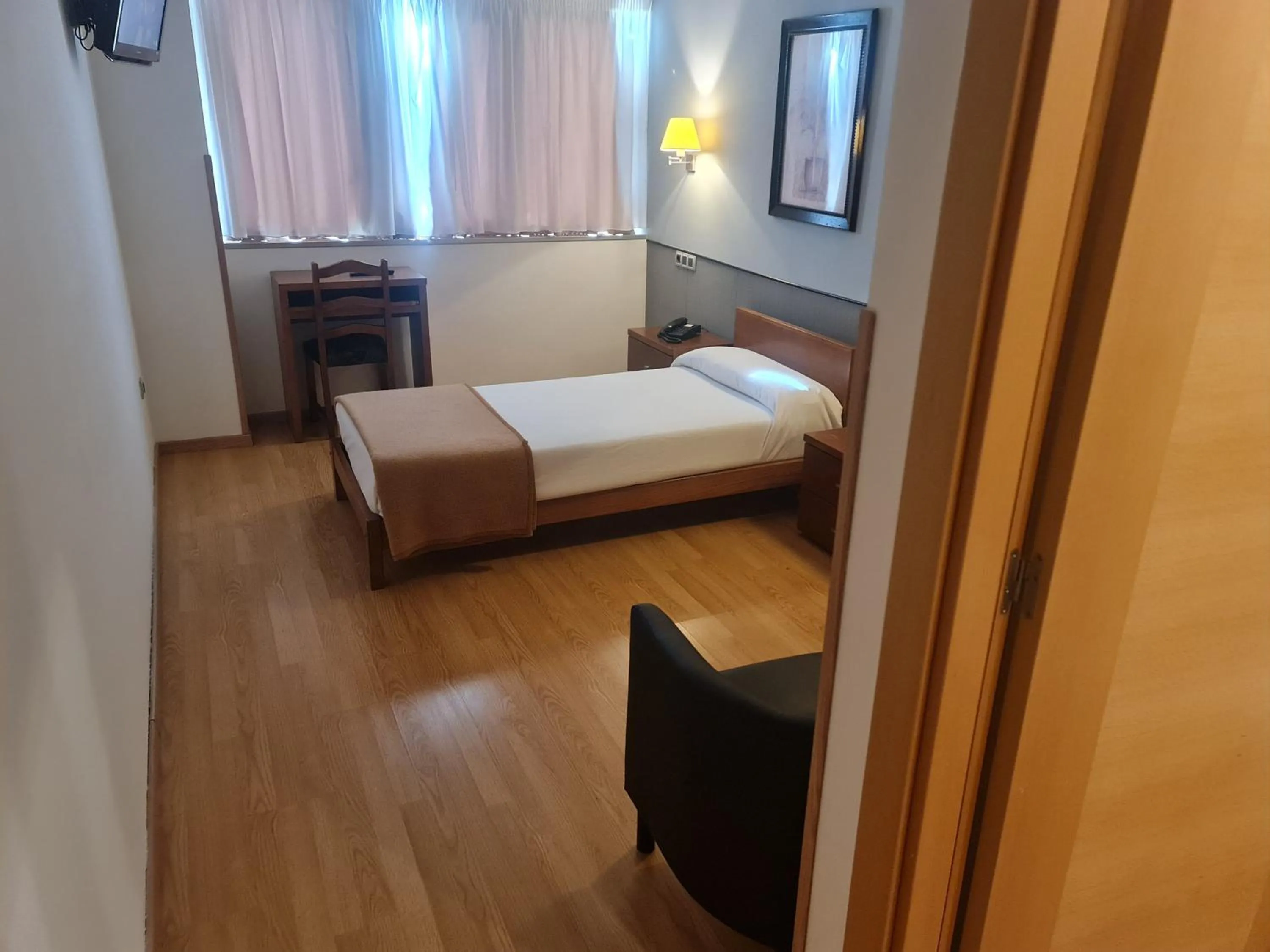 Photo of the whole room in Hotel Ciudad de Corella