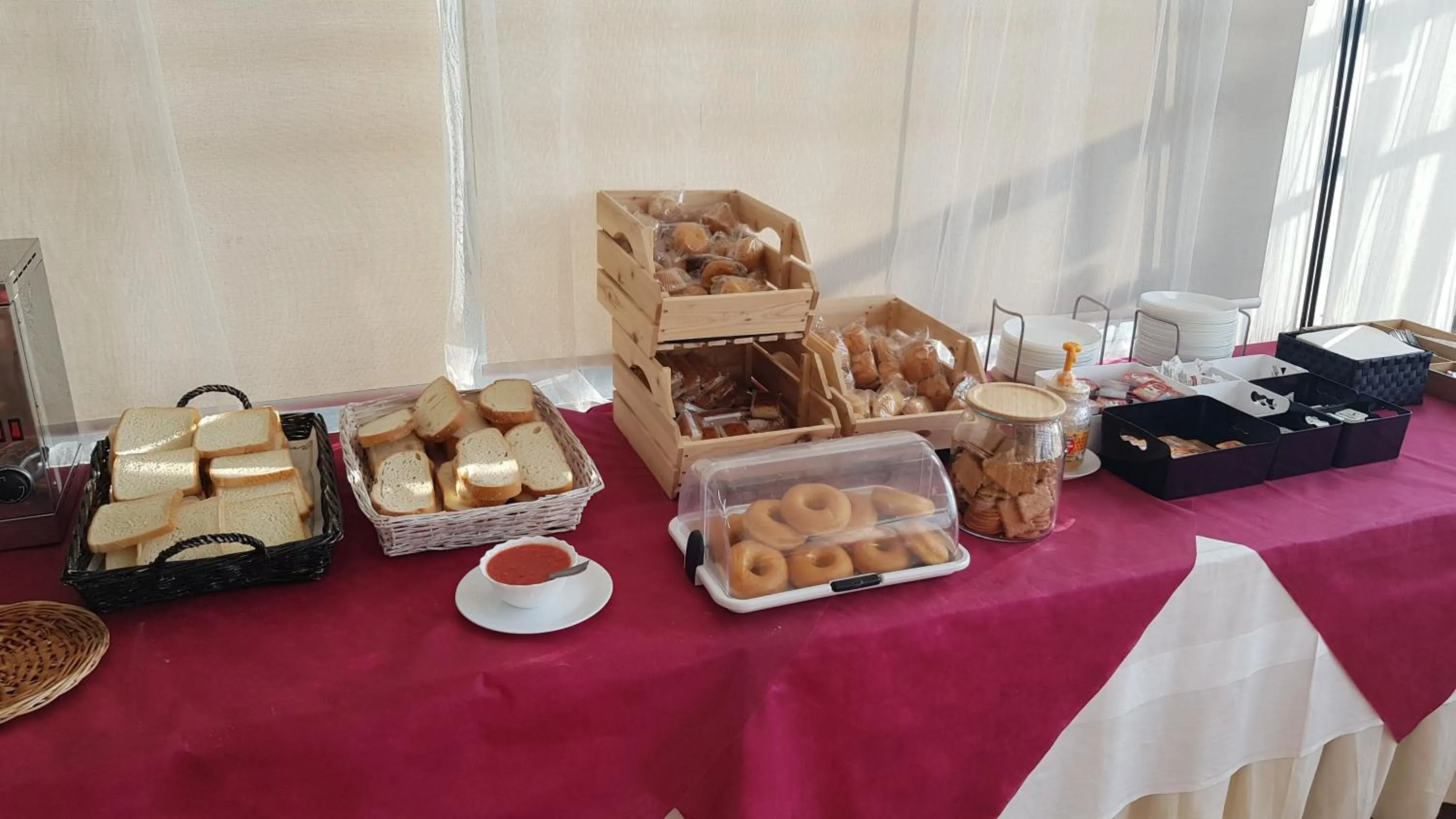 Food and drinks in Hotel Ciudad de Corella