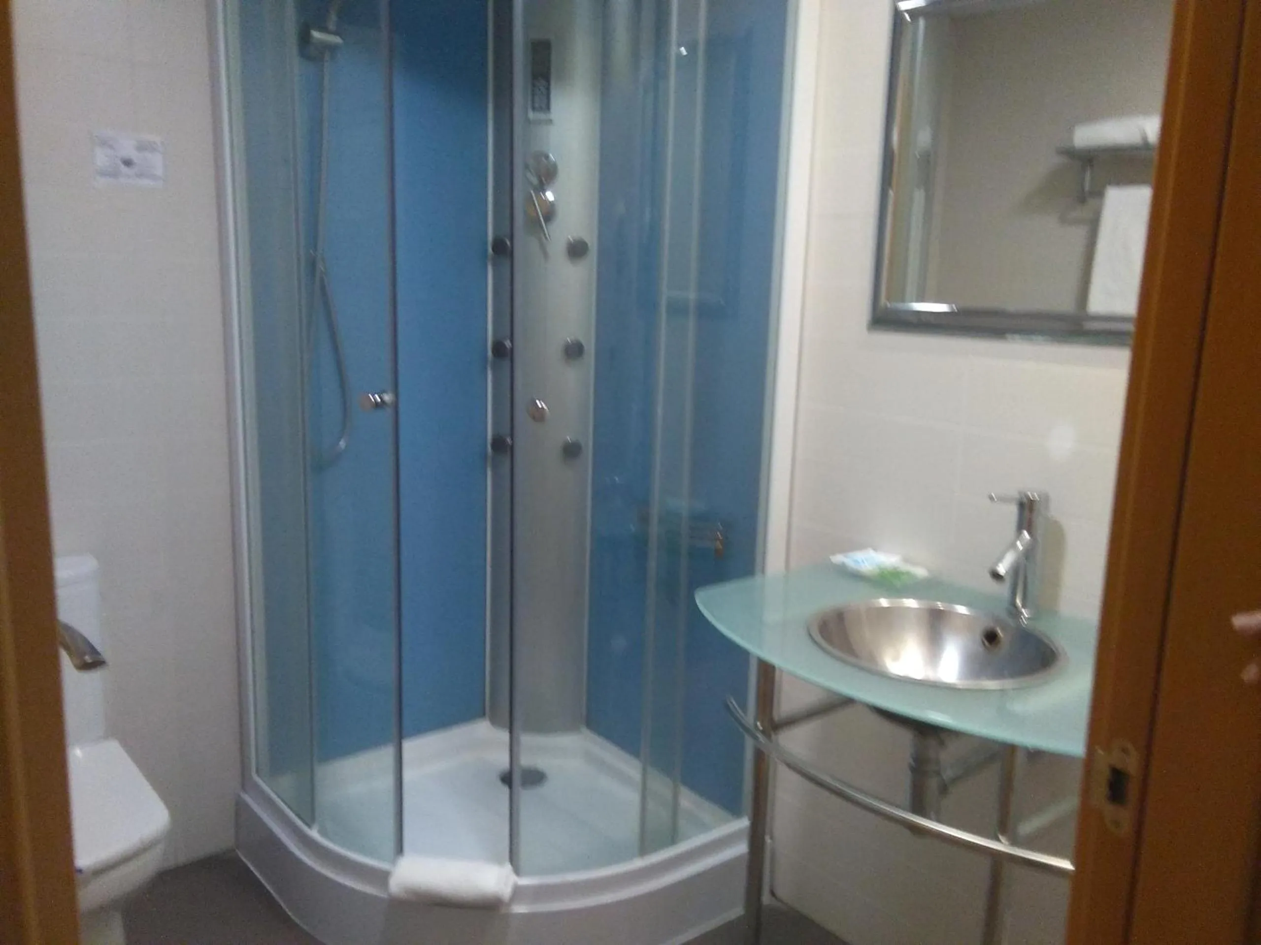 Shower, Bathroom in Hotel Ciudad de Corella