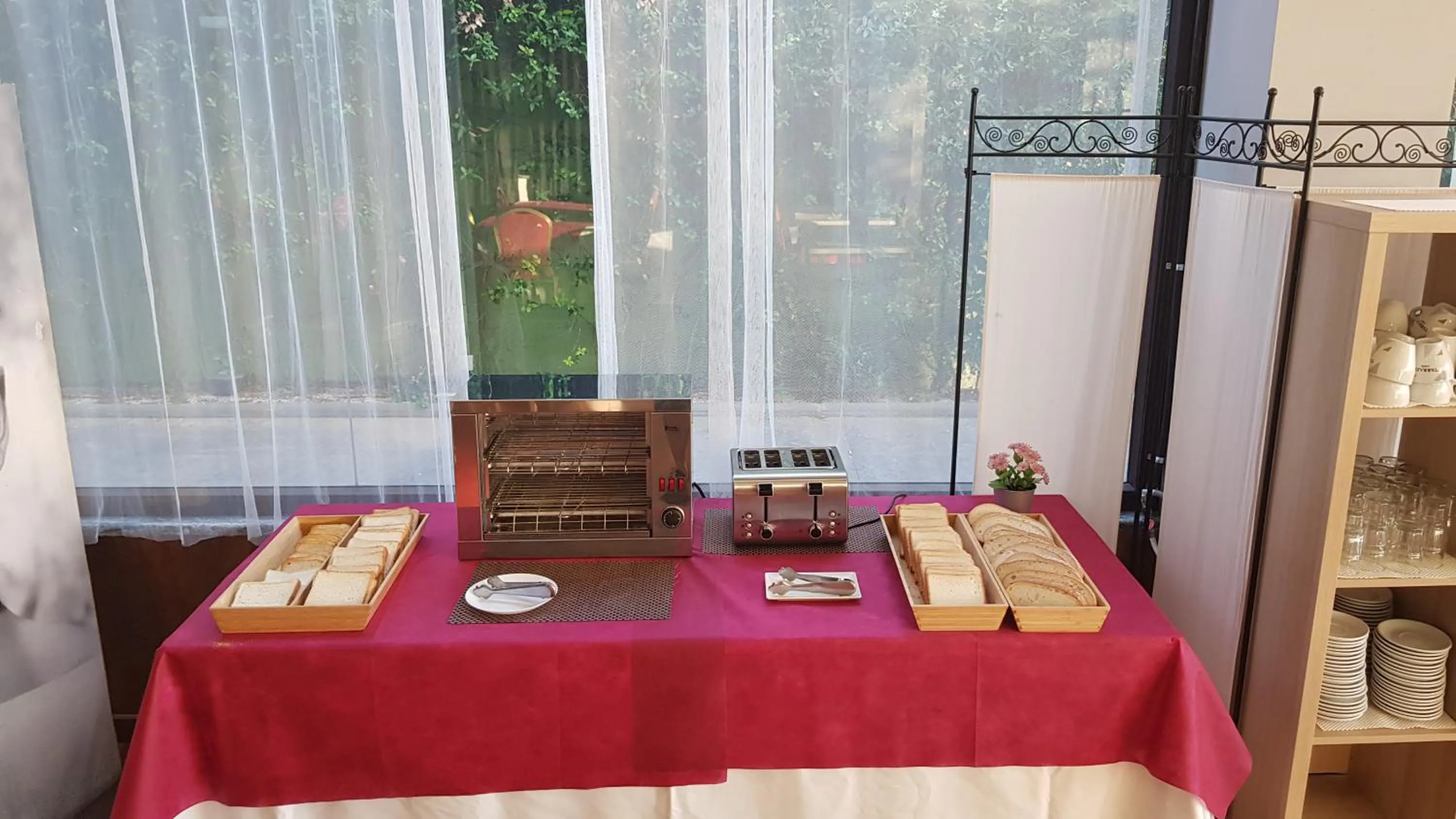 Buffet breakfast in Hotel Ciudad de Corella