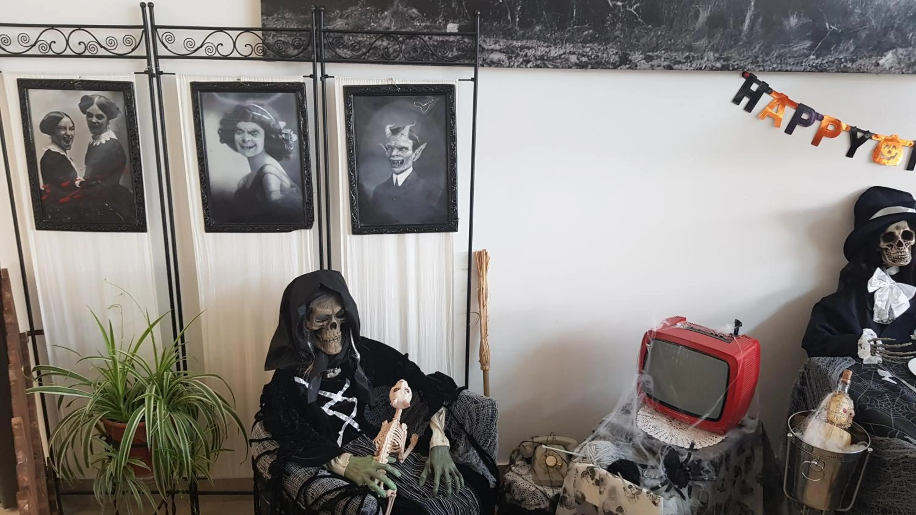 Entertainment, TV/Entertainment Center in Hotel Ciudad de Corella