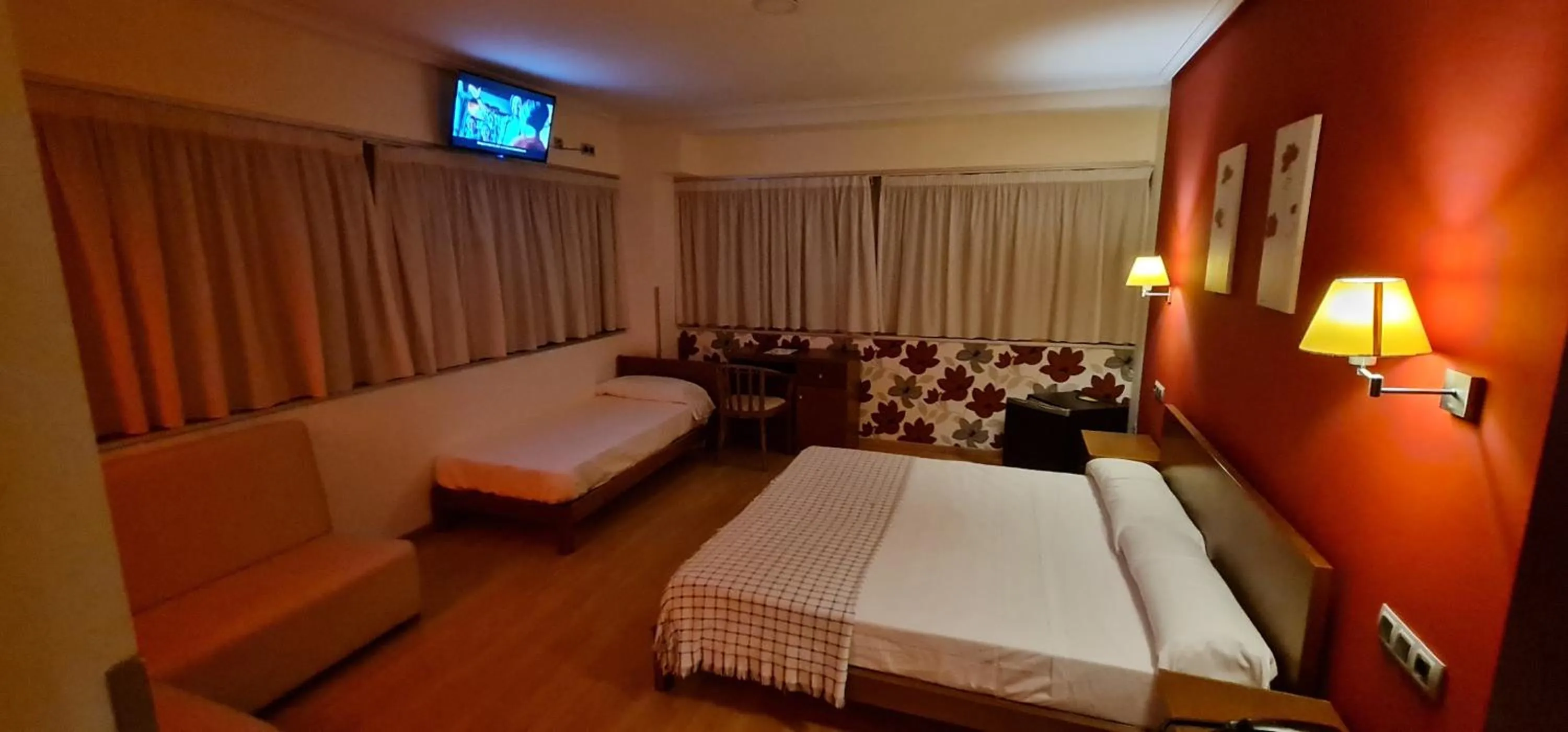 Photo of the whole room in Hotel Ciudad de Corella