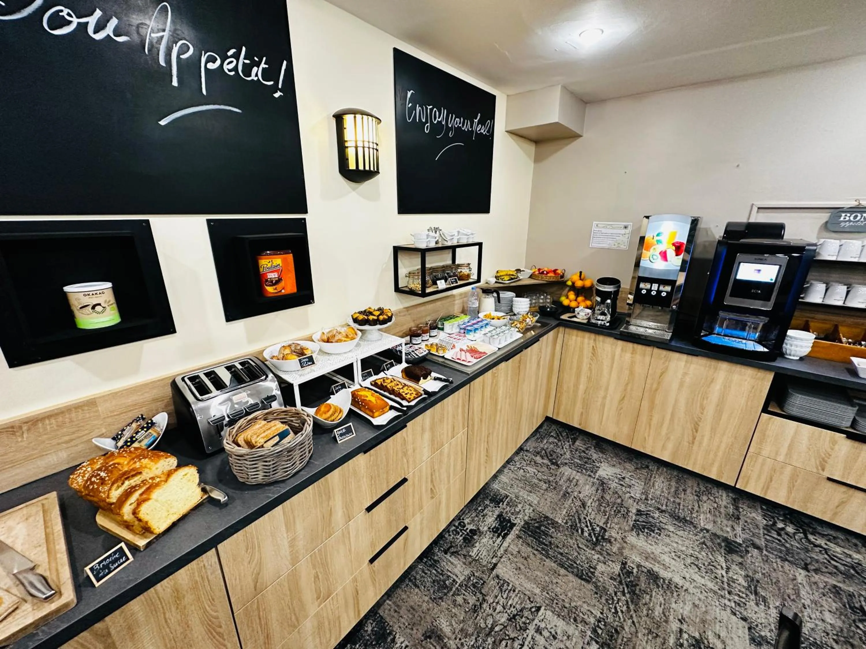 Breakfast in Logis Le Passiflore Cognac