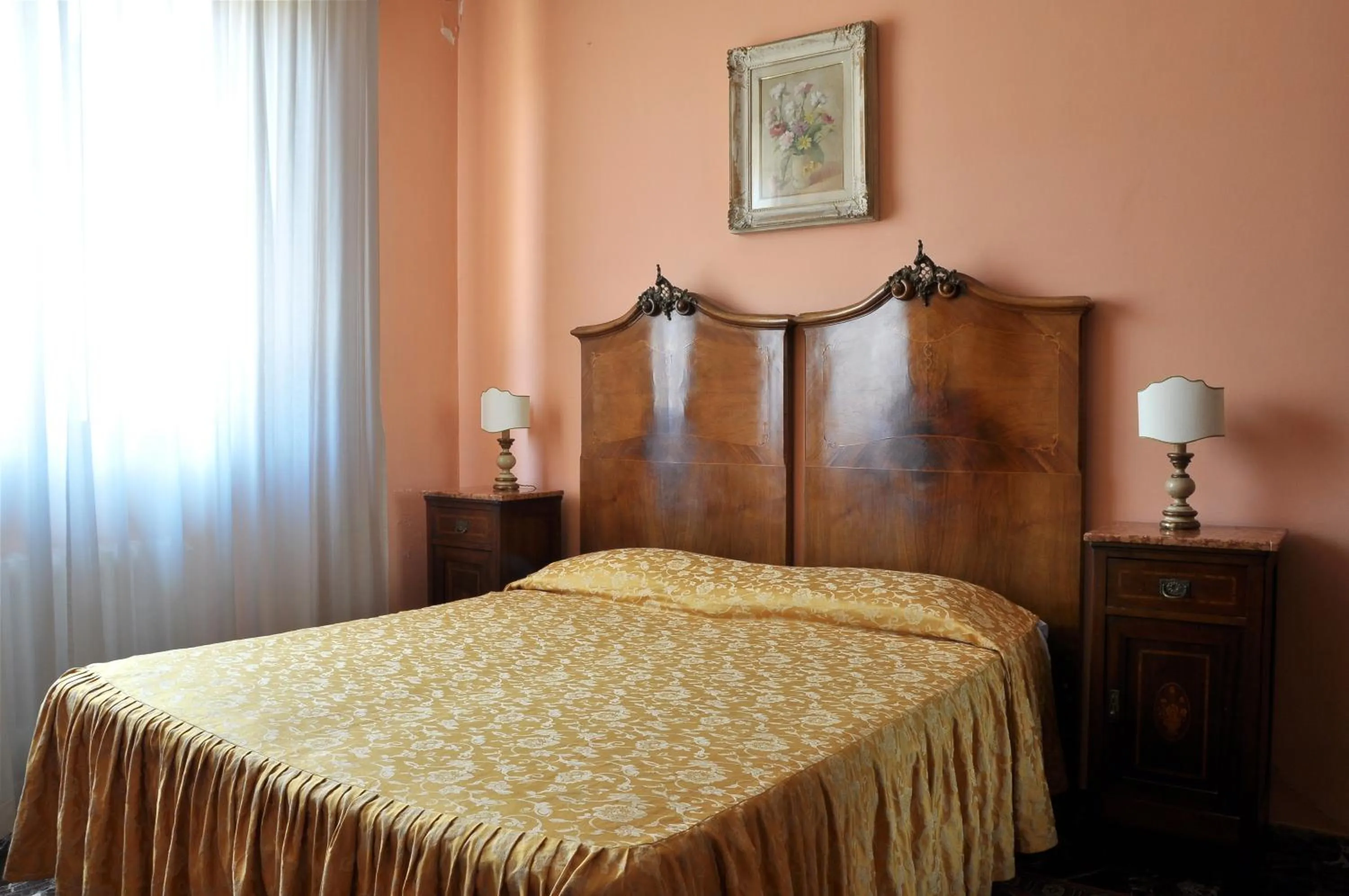 Photo of the whole room, Bed in Residenza Cantagalli