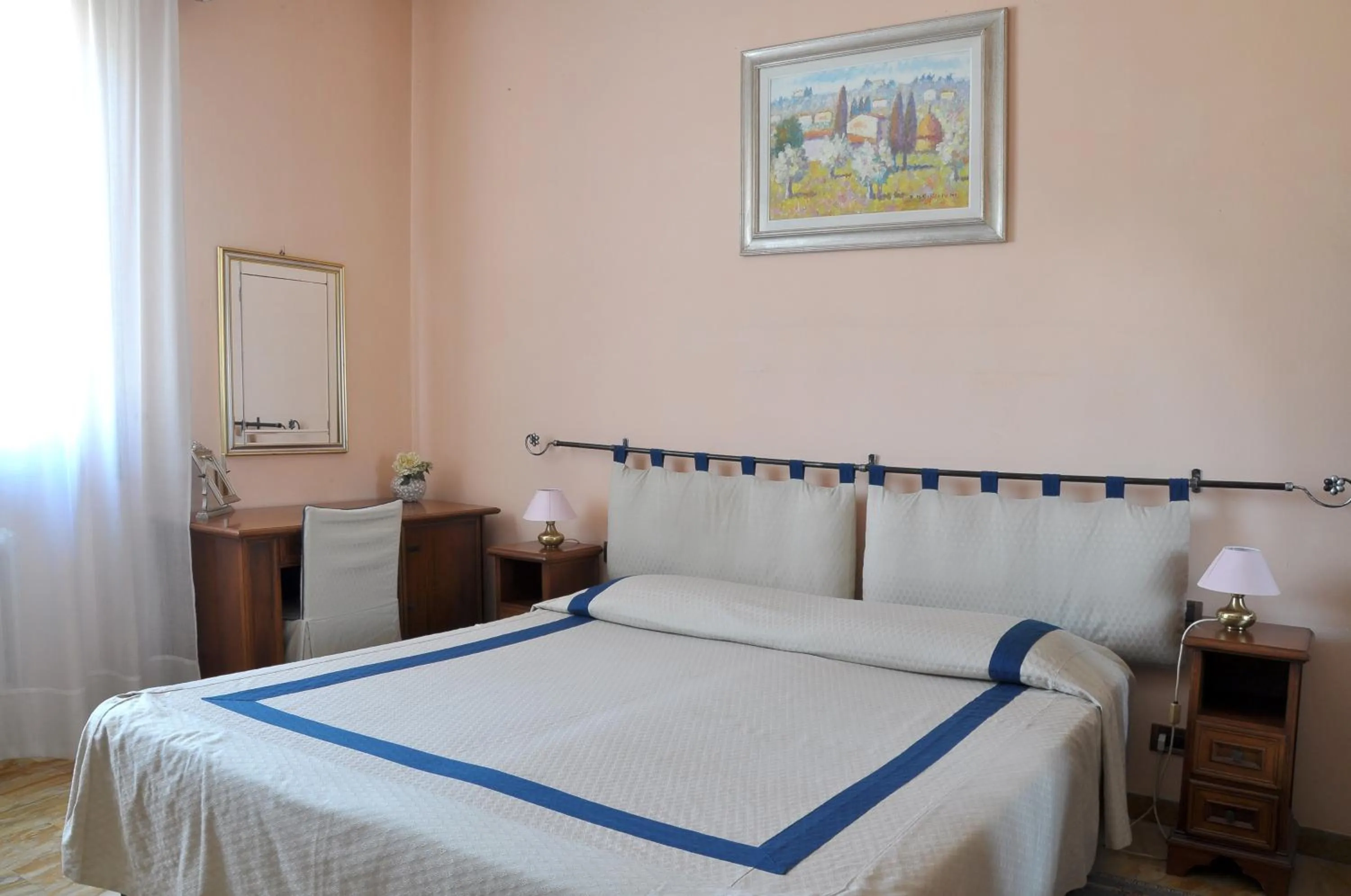 Photo of the whole room, Bed in Residenza Cantagalli