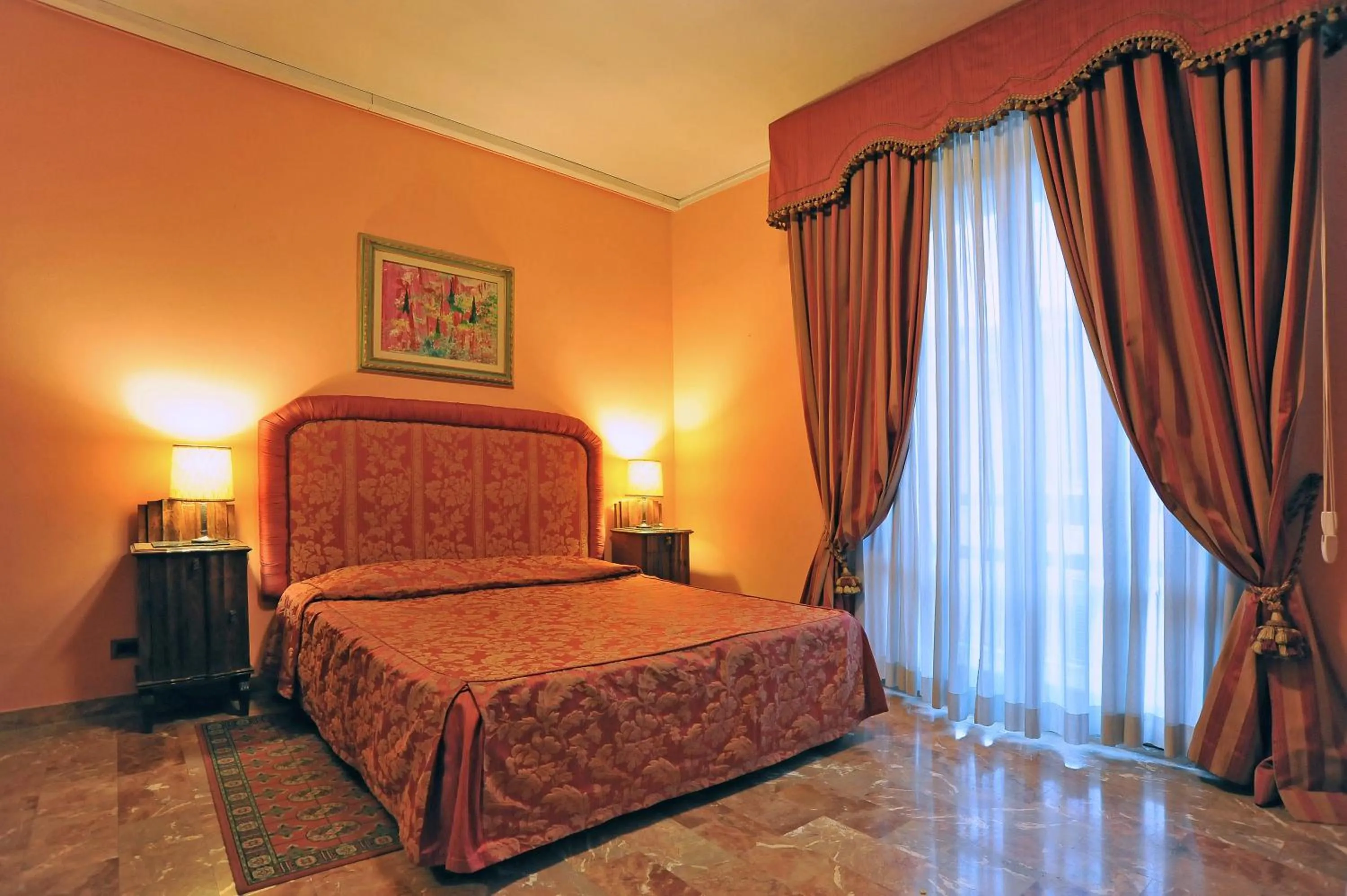 Photo of the whole room, Bed in Residenza Cantagalli