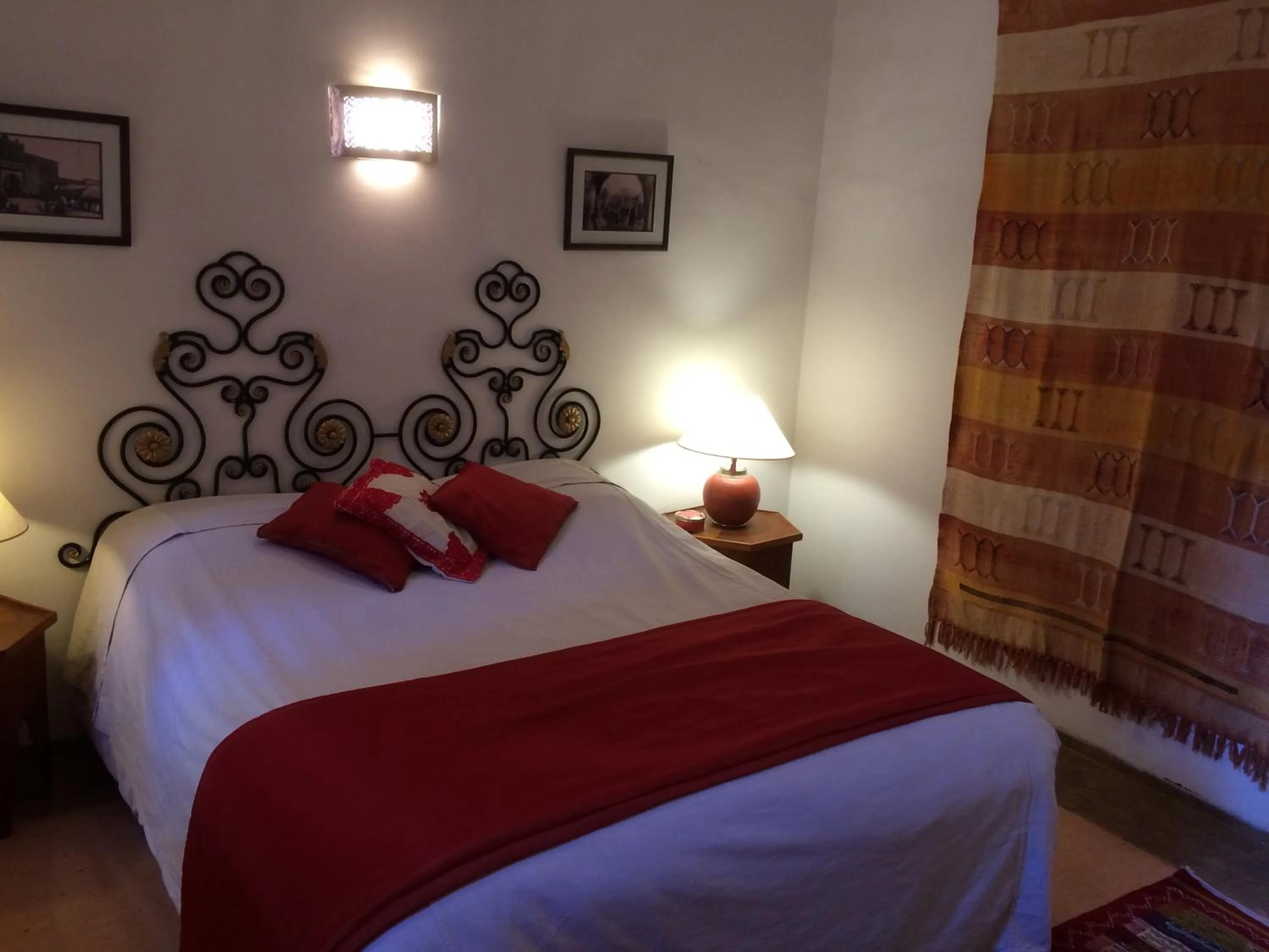 Photo of the whole room, Bed in Riad Irene
