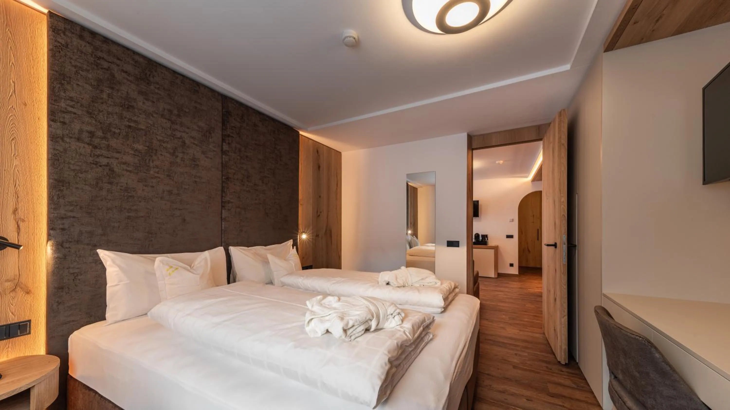 Bedroom, Bed in Hotel Interski