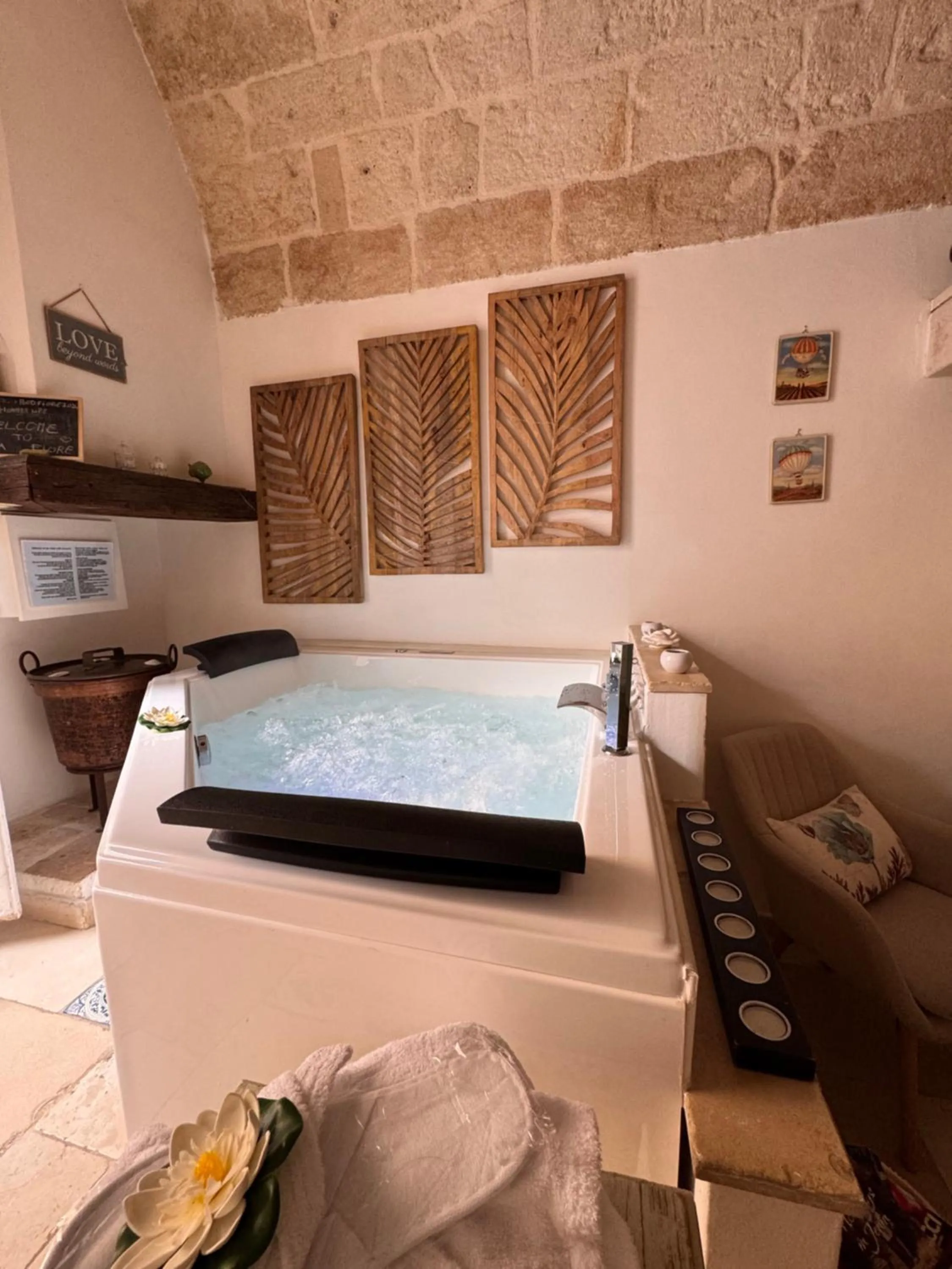 Hot Tub, Bed in B&B Casa Fiore