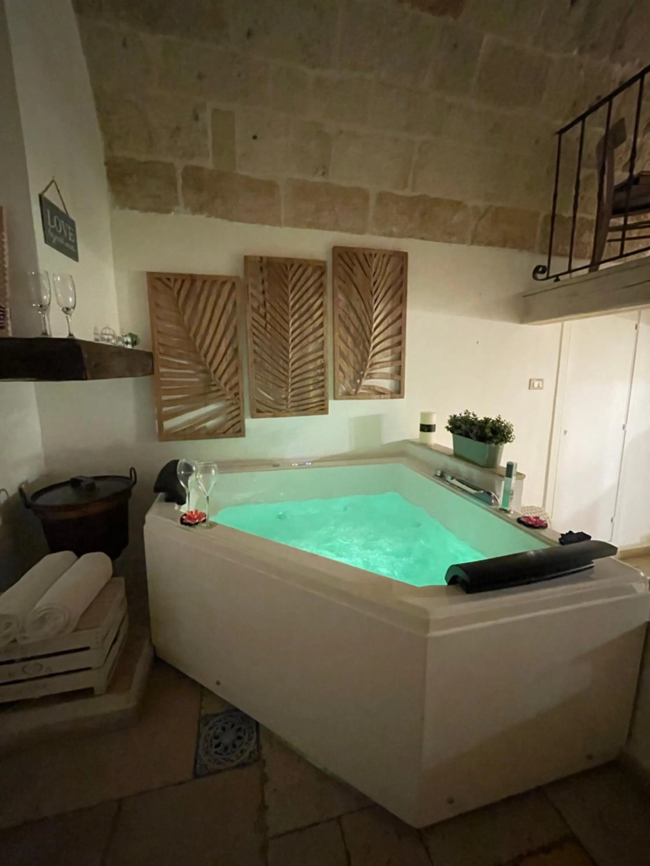 Hot Tub in B&B Casa Fiore