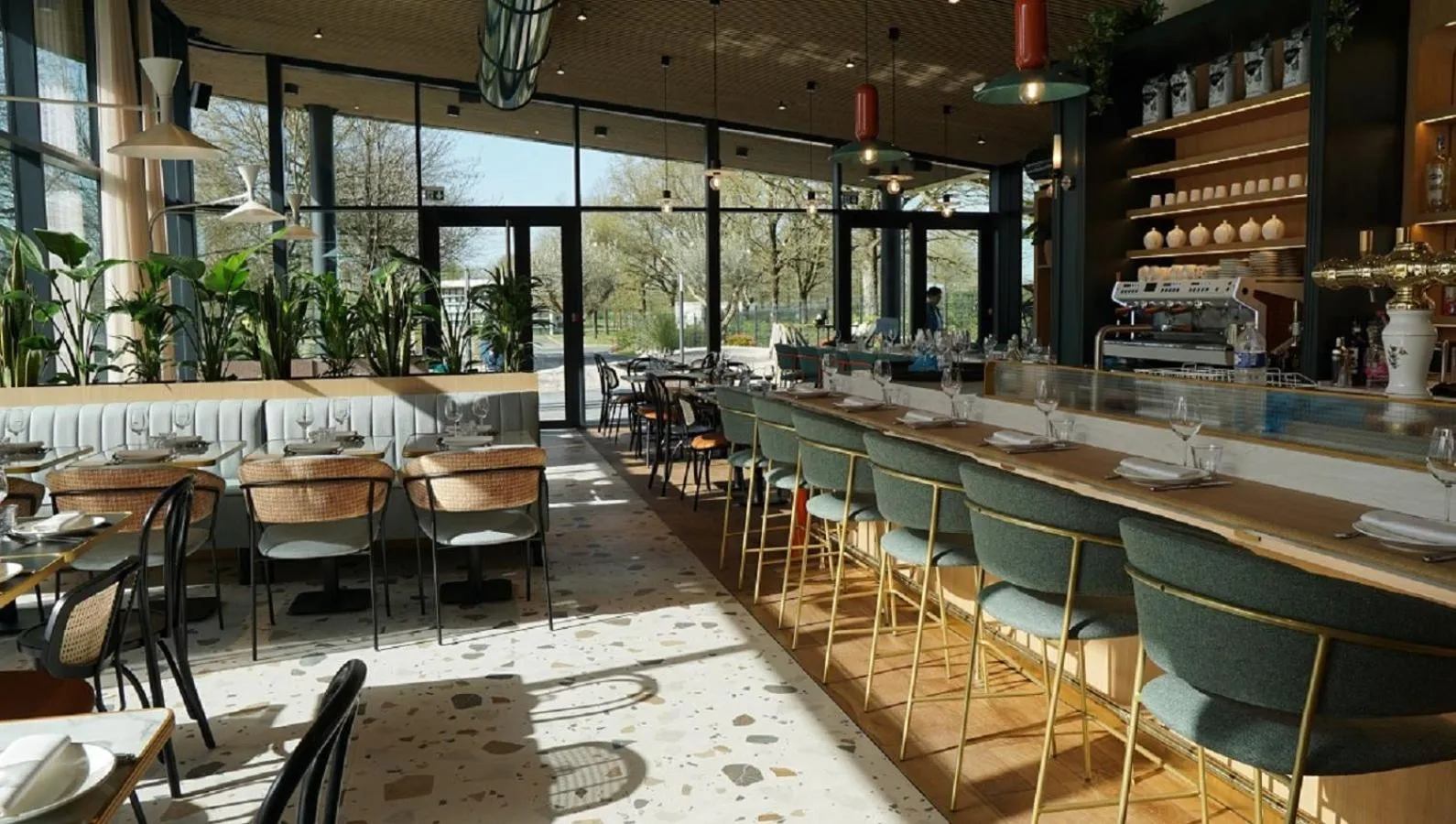 Restaurant/places to eat in Hotel Restaurant Saint James, Montaigu-Vendée The Originals Boutique