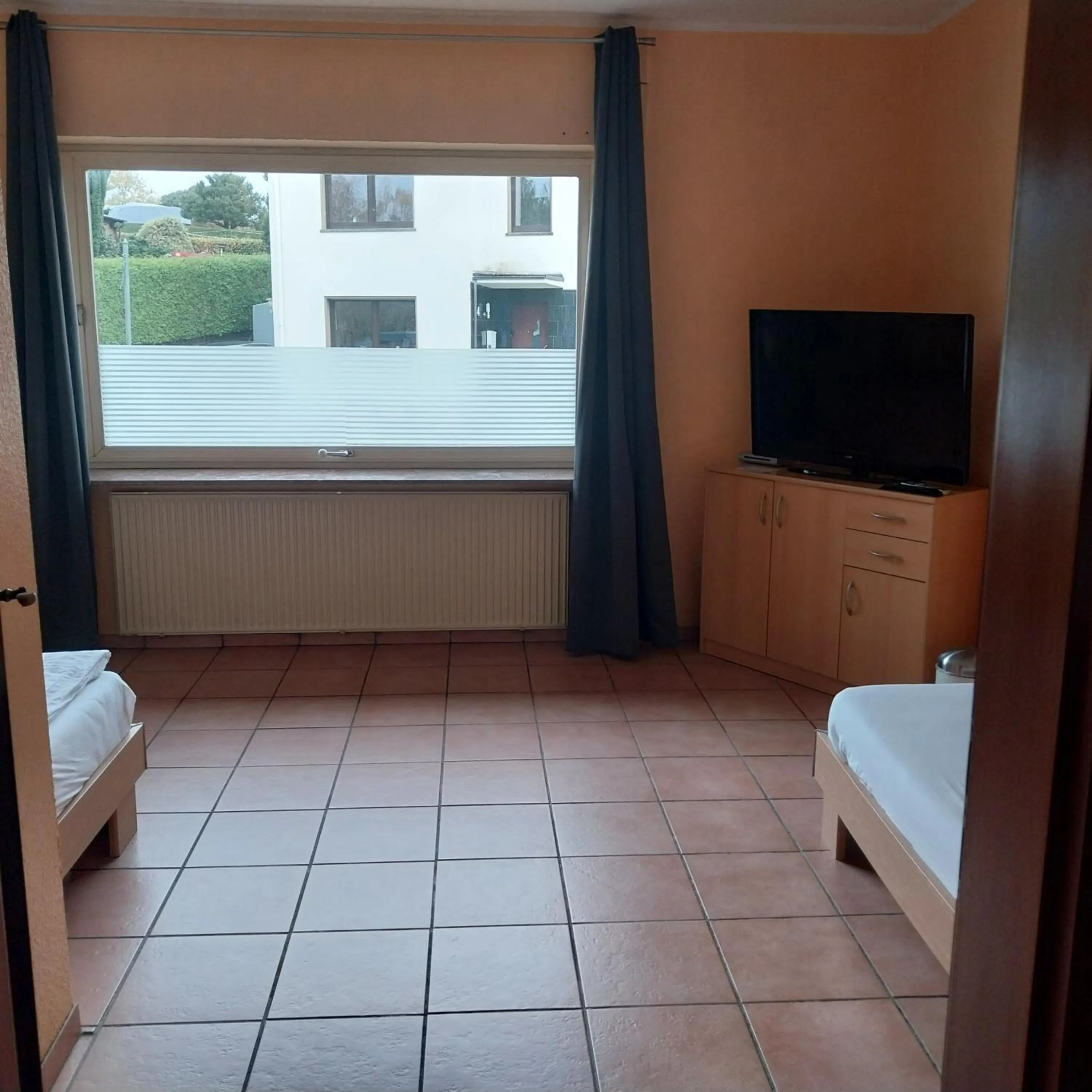 Bed in Landhaus im kühlen Grunde Garni