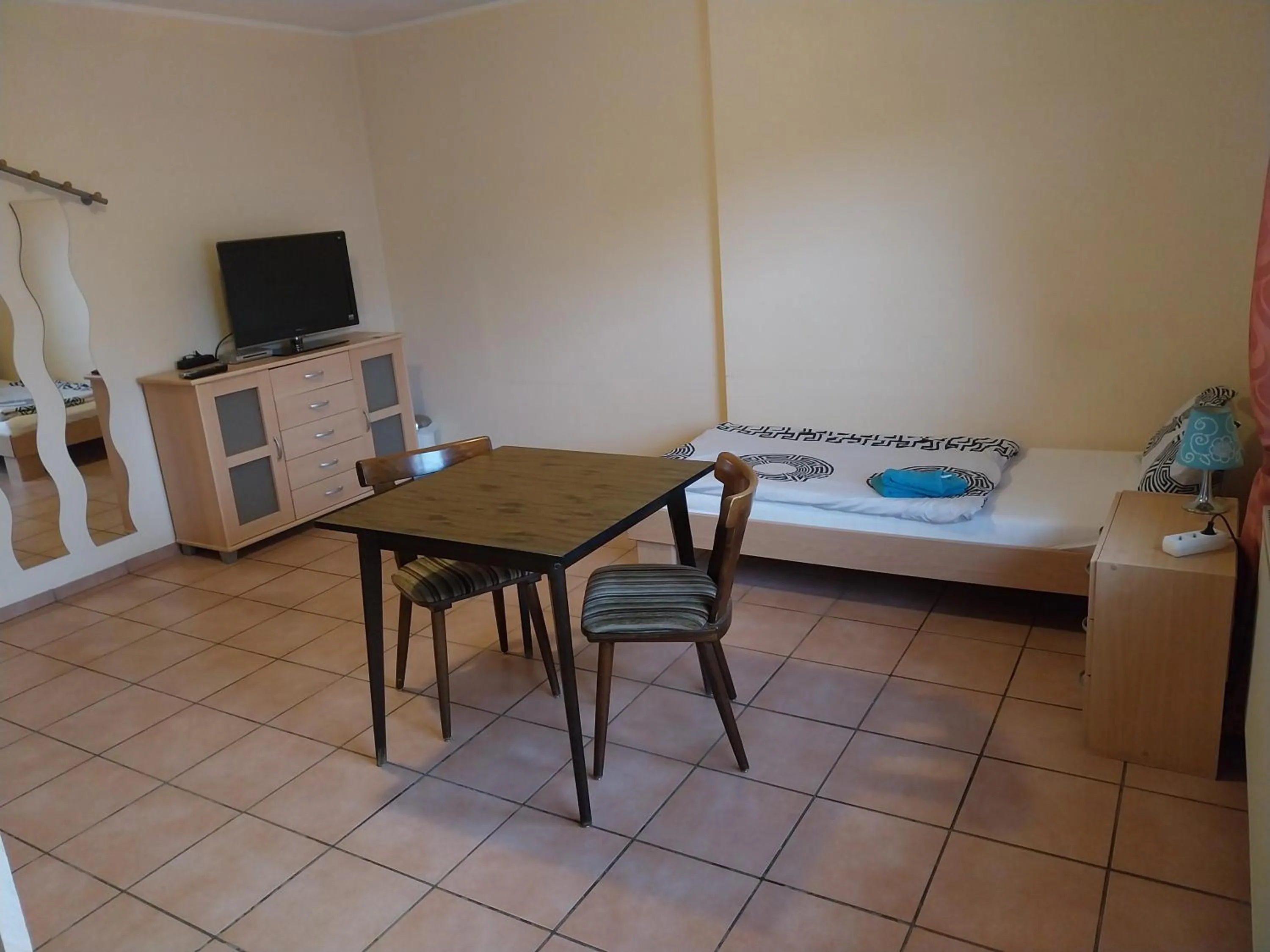 Bed in Landhaus im kühlen Grunde Garni