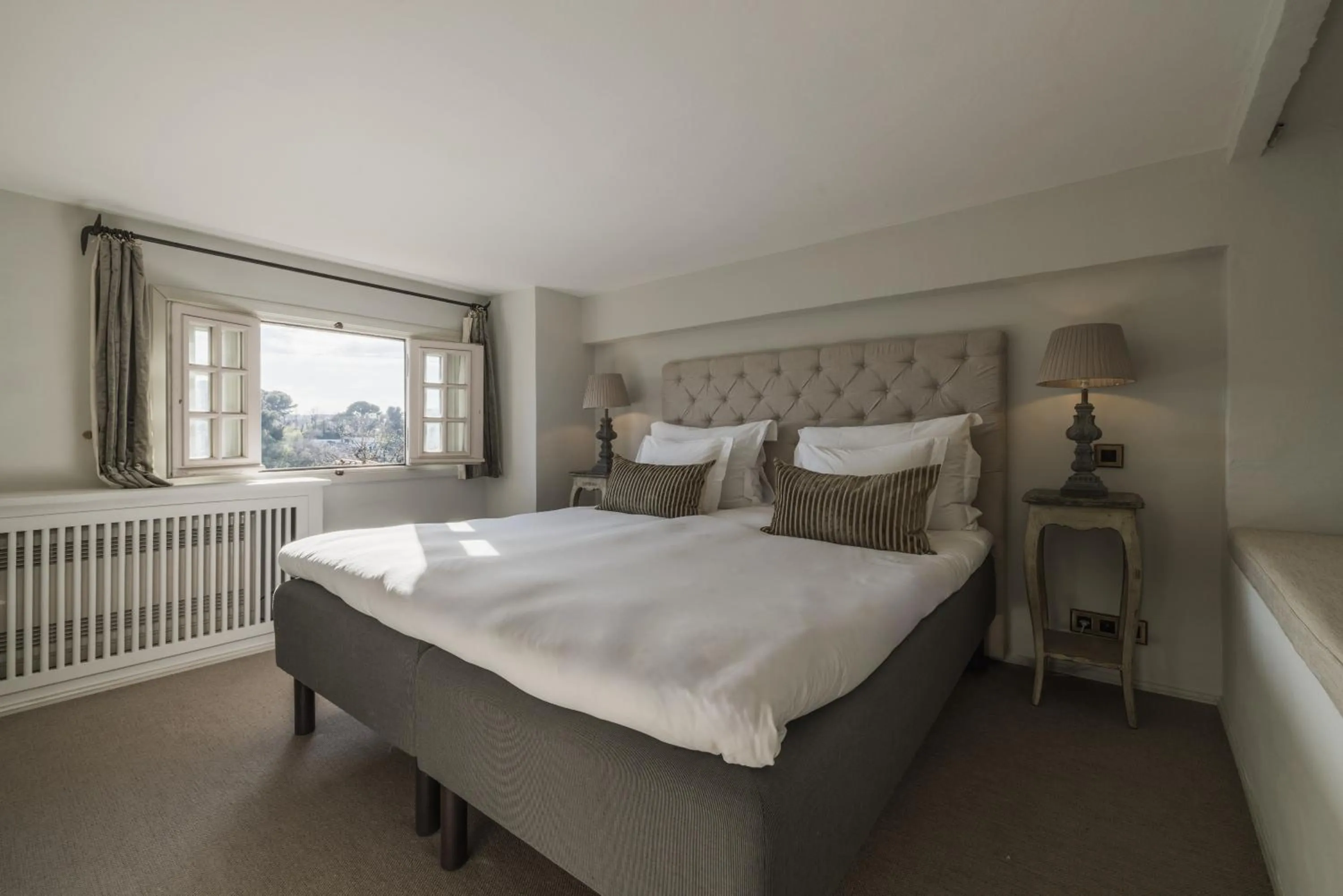 Property building, Bed in Château Le Cagnard