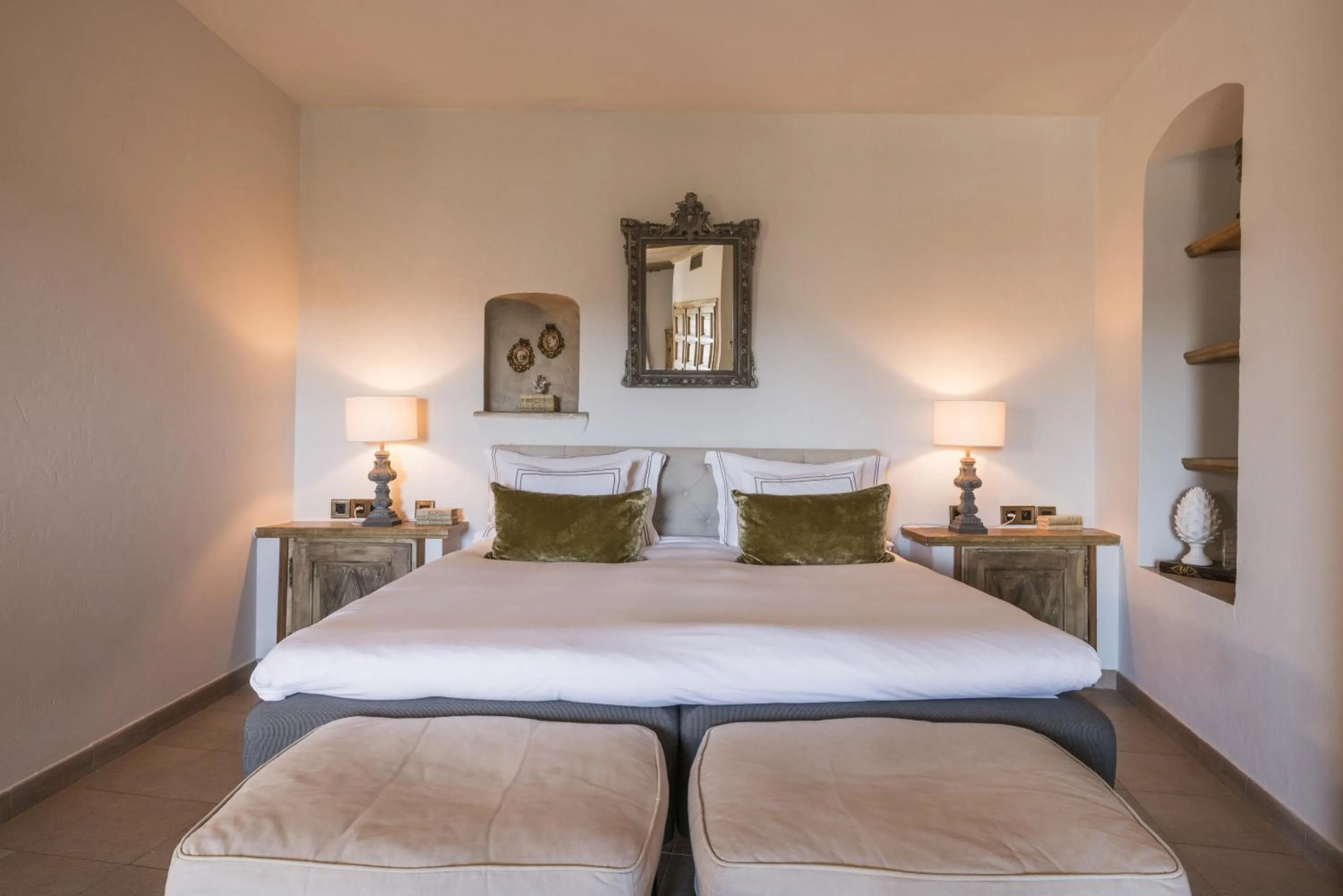 Property building, Bed in Château Le Cagnard