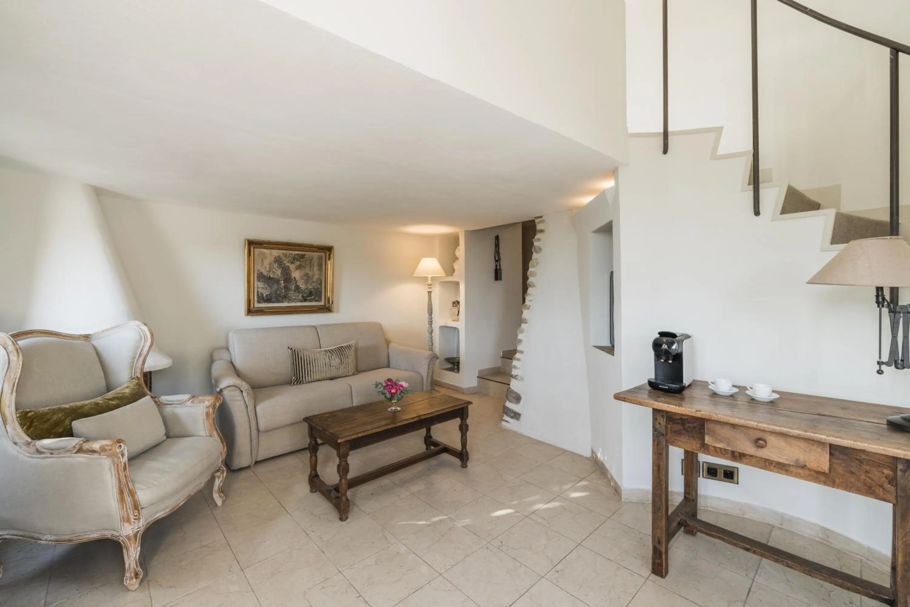 Property building in Château Le Cagnard