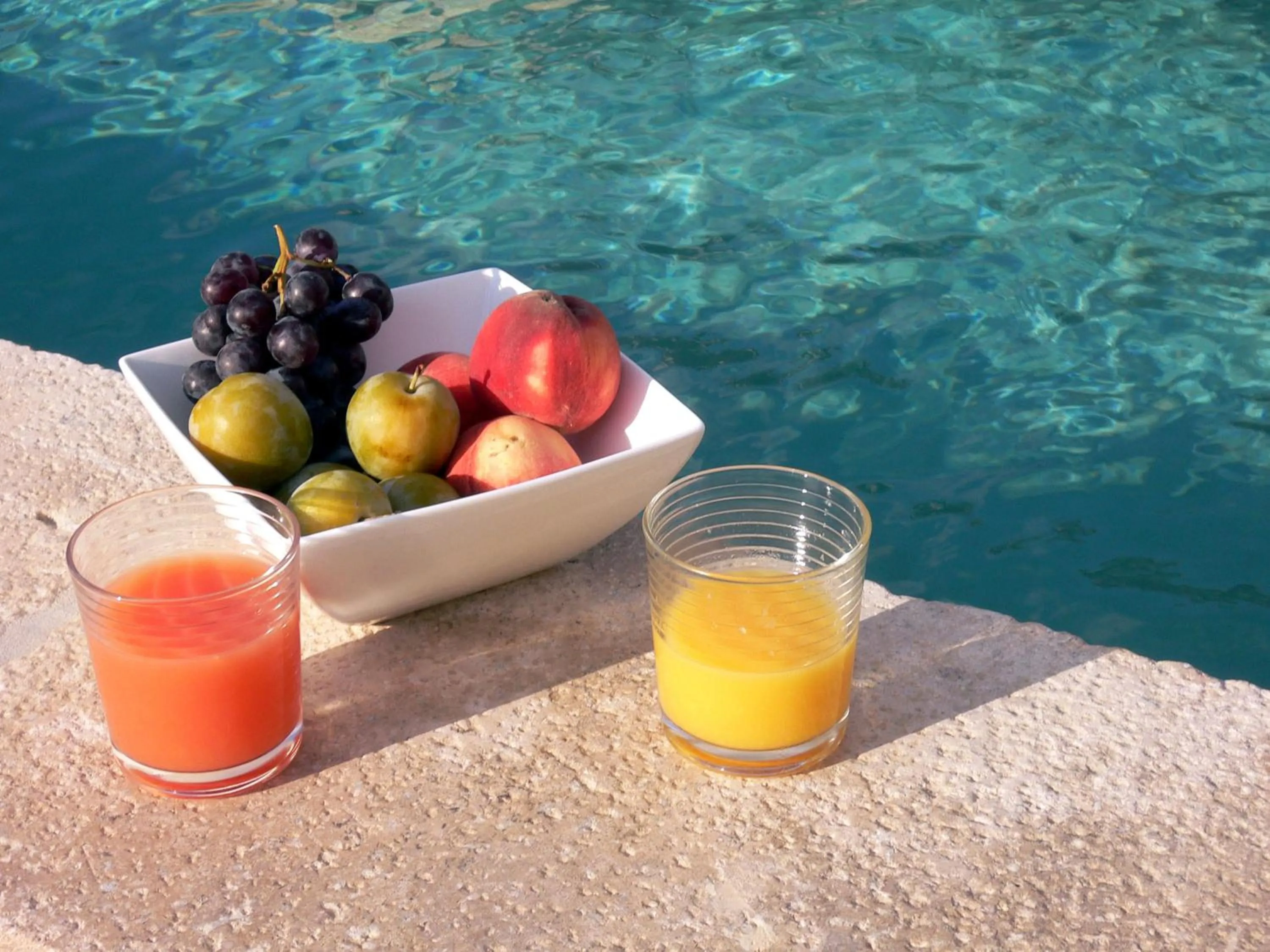 Swimming pool in Les Terrasses - Gordes