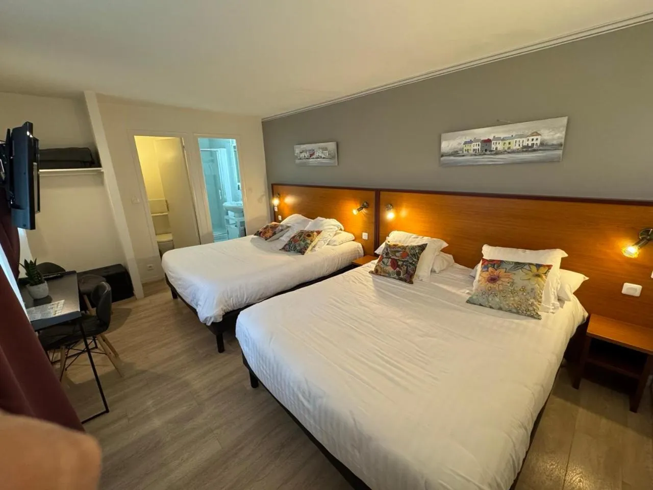 Bed in Cit'Hotel Capricorne