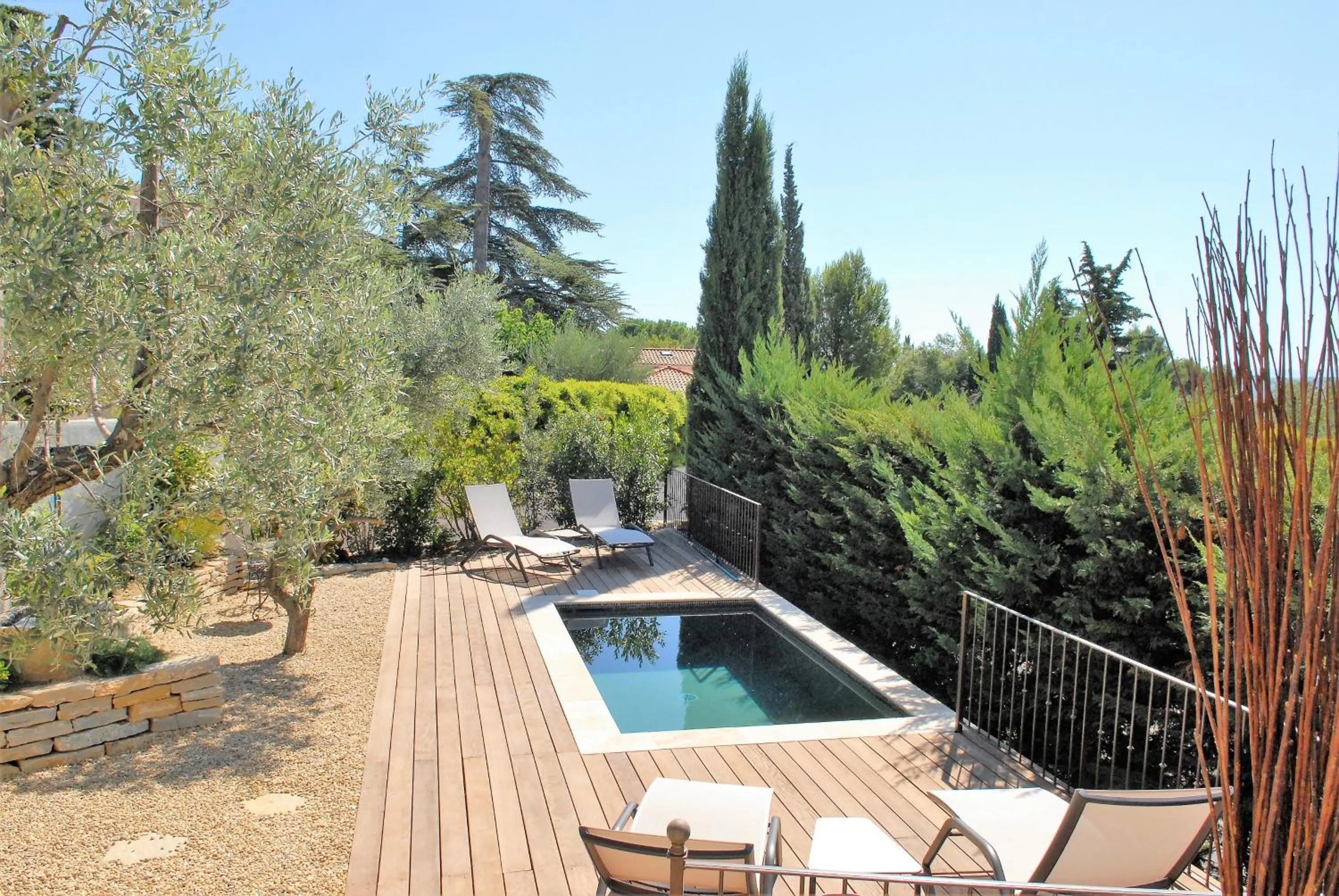 Swimming pool in Lousoan