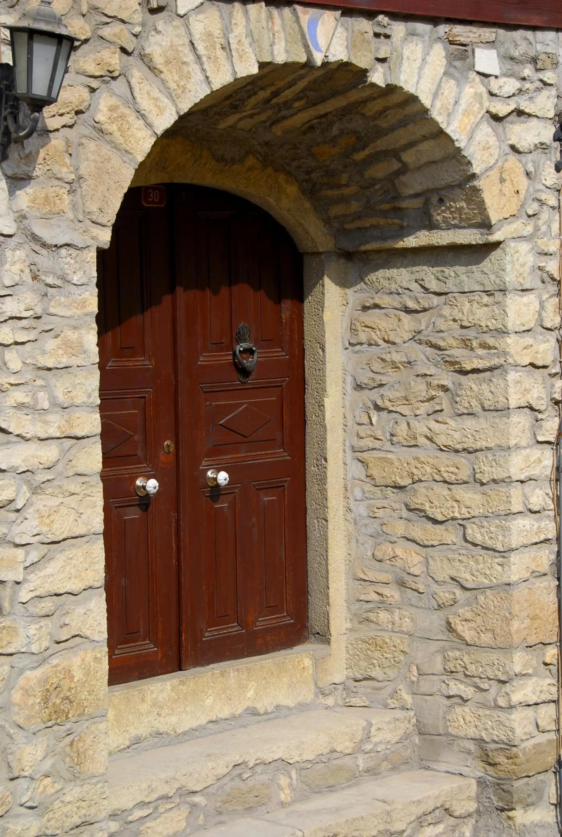 Property building in Mehves Hanim Konagi