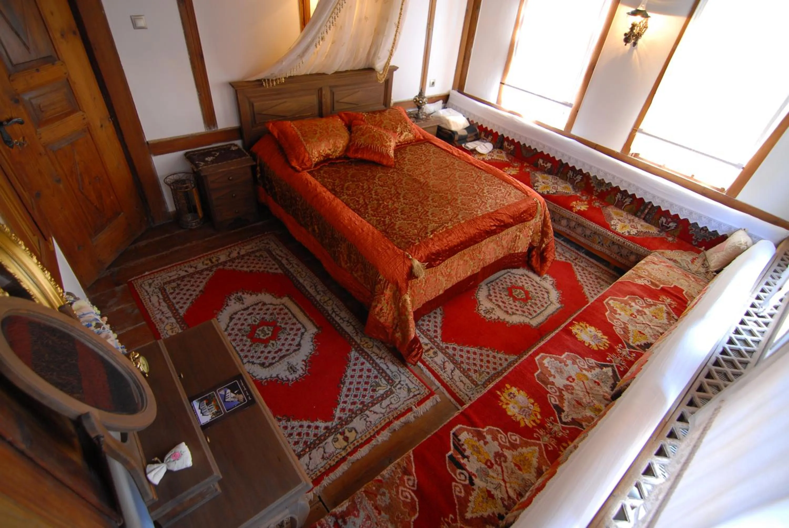 Photo of the whole room, Bed in Mehves Hanim Konagi