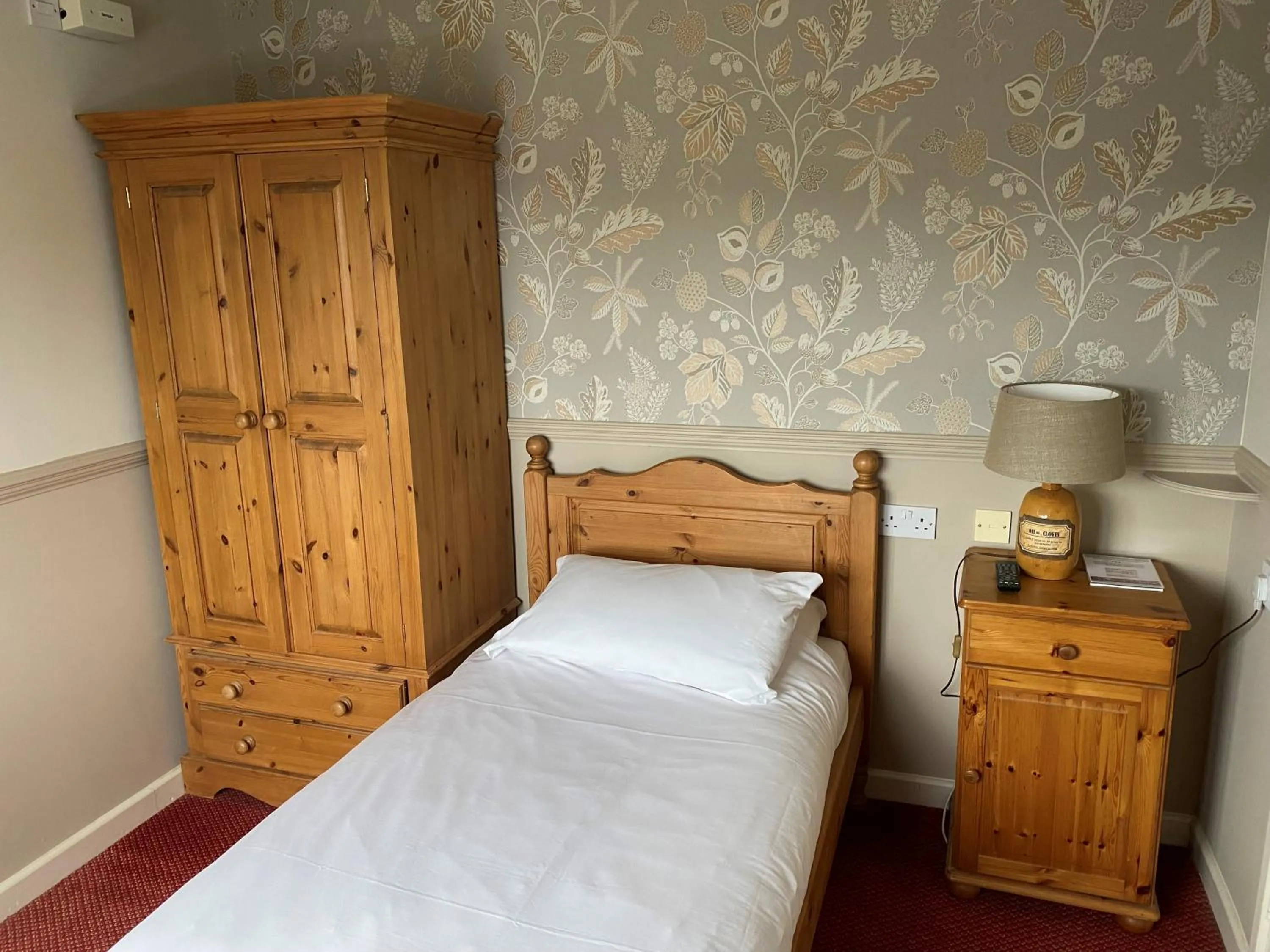 Bed in The Bullshead, Arthingworth House B&B