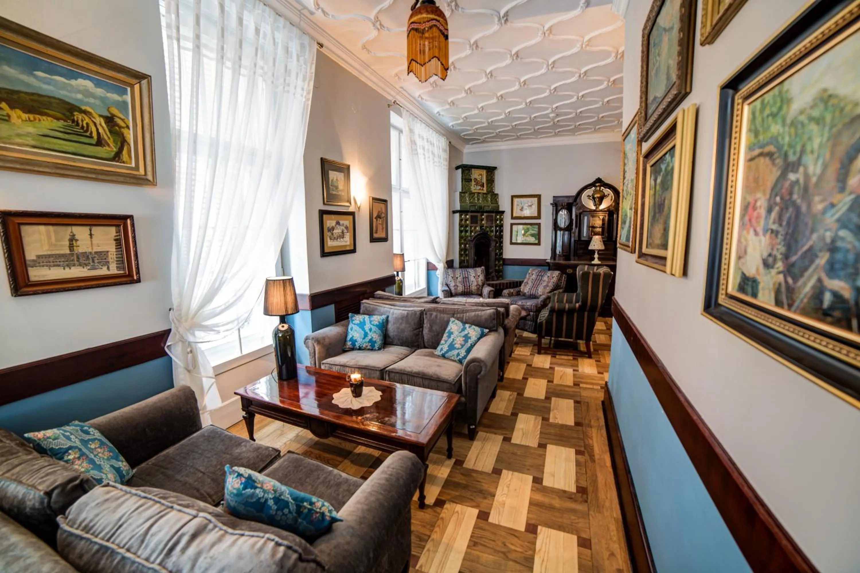 Communal lounge/ TV room in Małopolanka & Spa