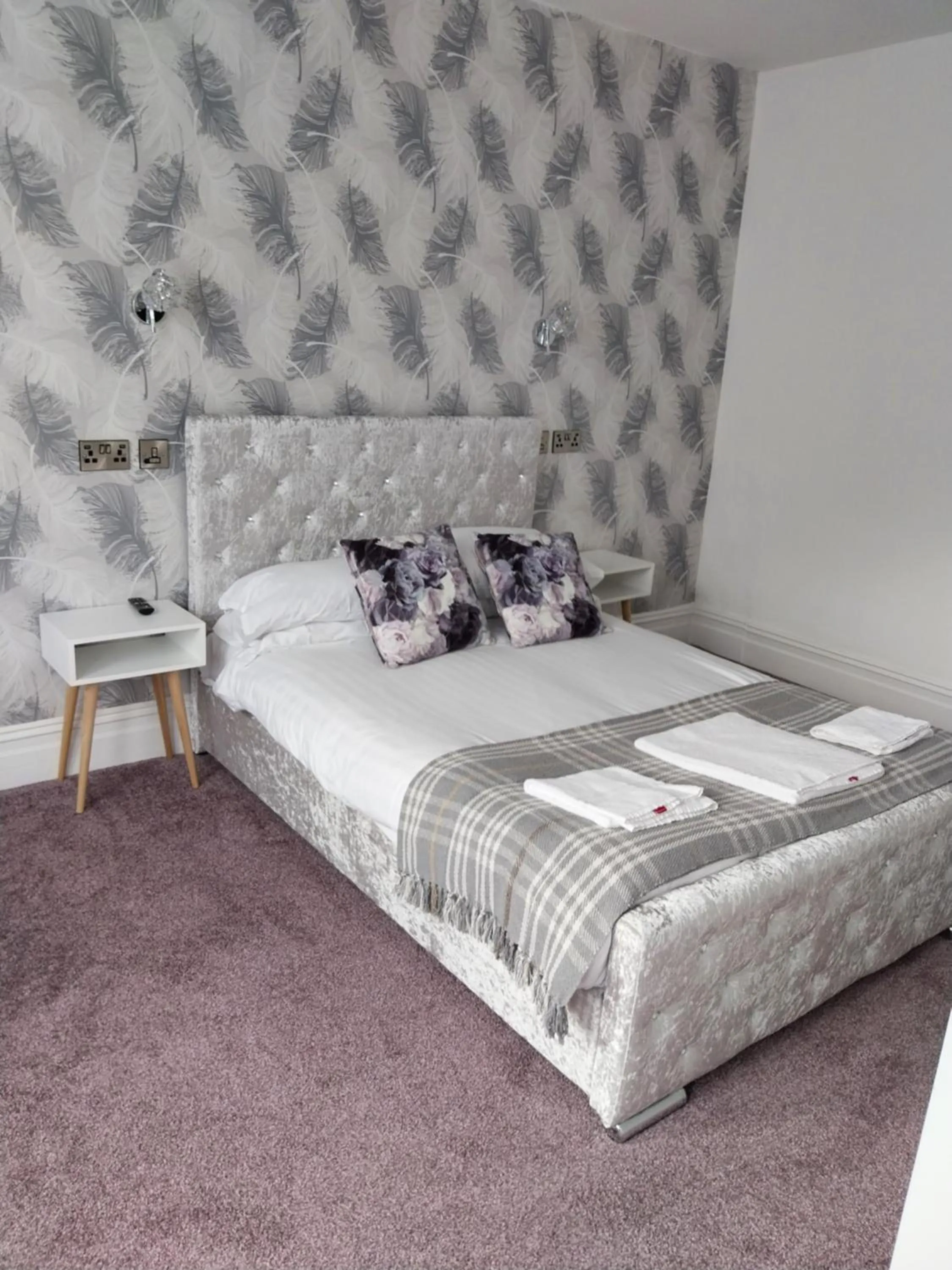 Bed in Delamere Hotel