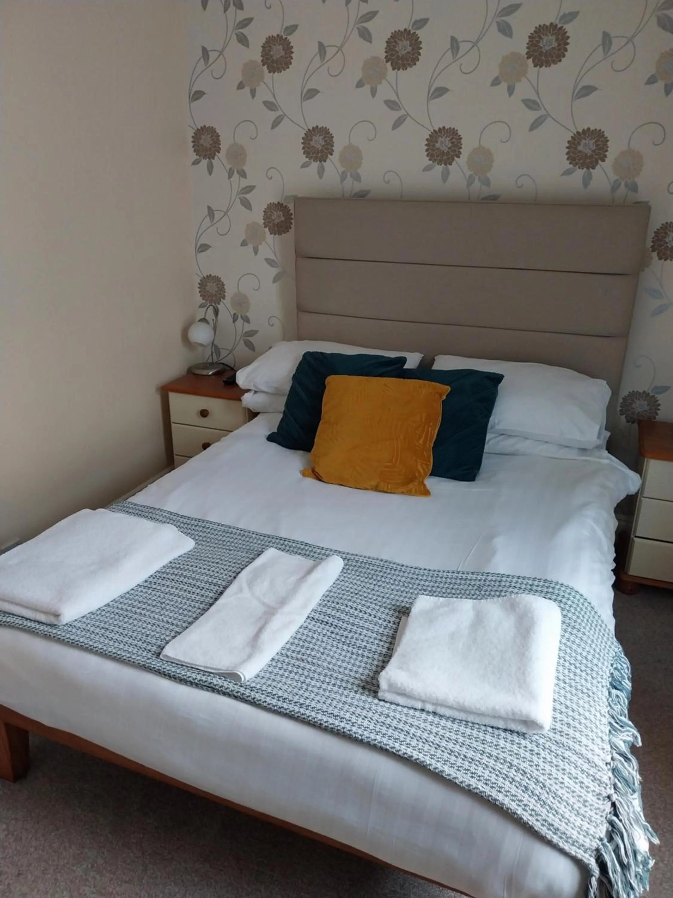Bed in Delamere Hotel