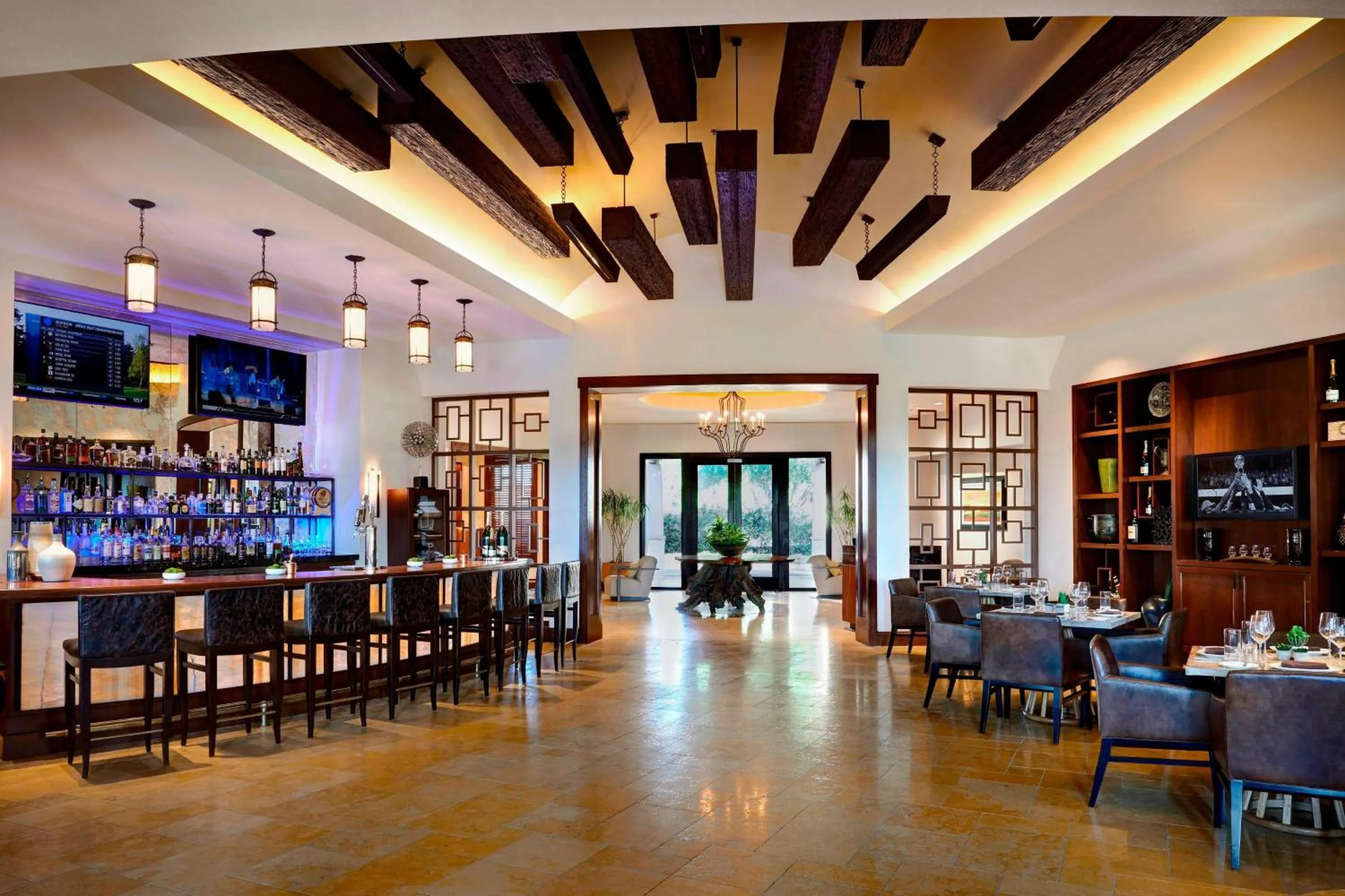 Lounge or bar in JW Marriott San Antonio Hill Country Resort & Spa
