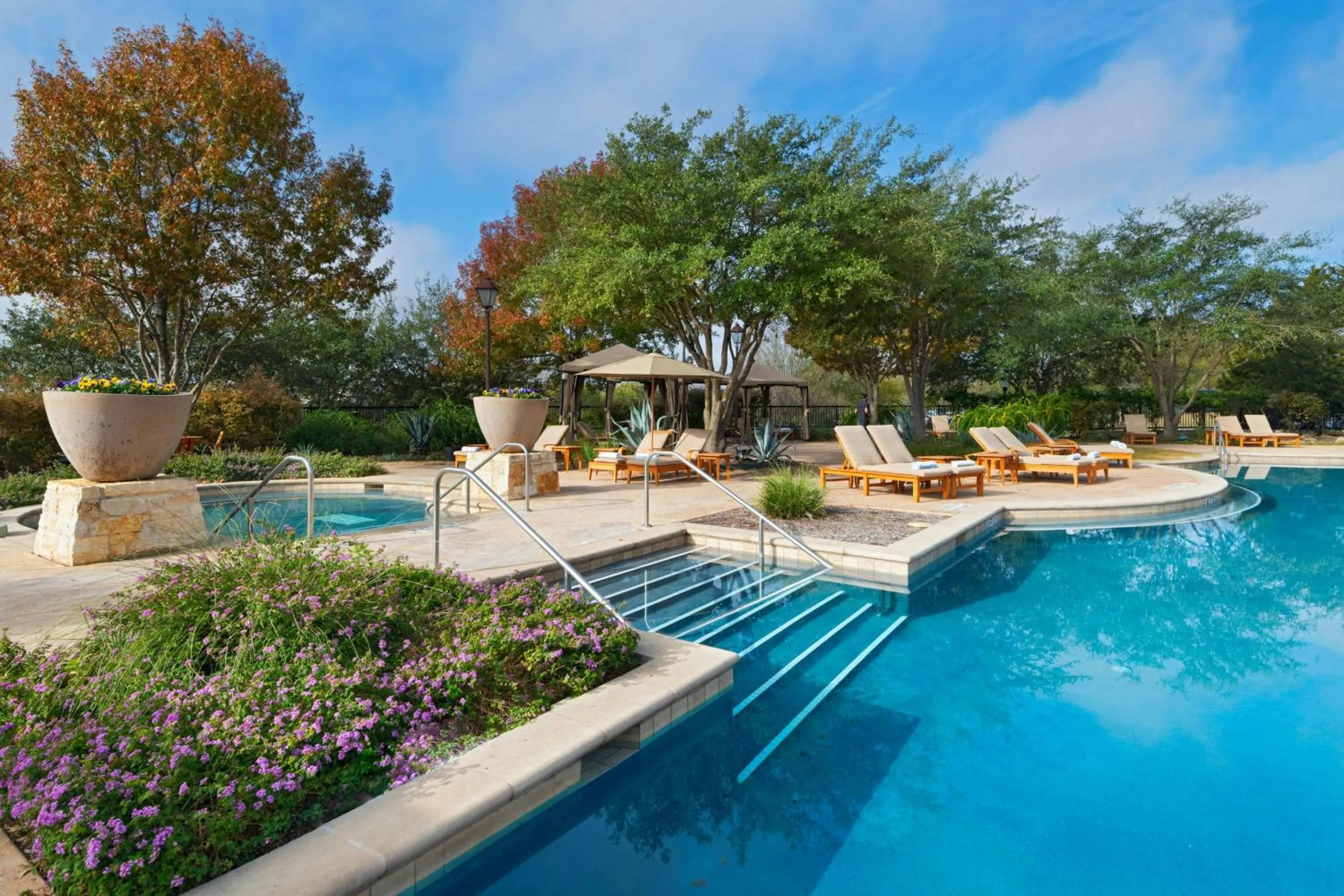 Swimming pool in JW Marriott San Antonio Hill Country Resort & Spa