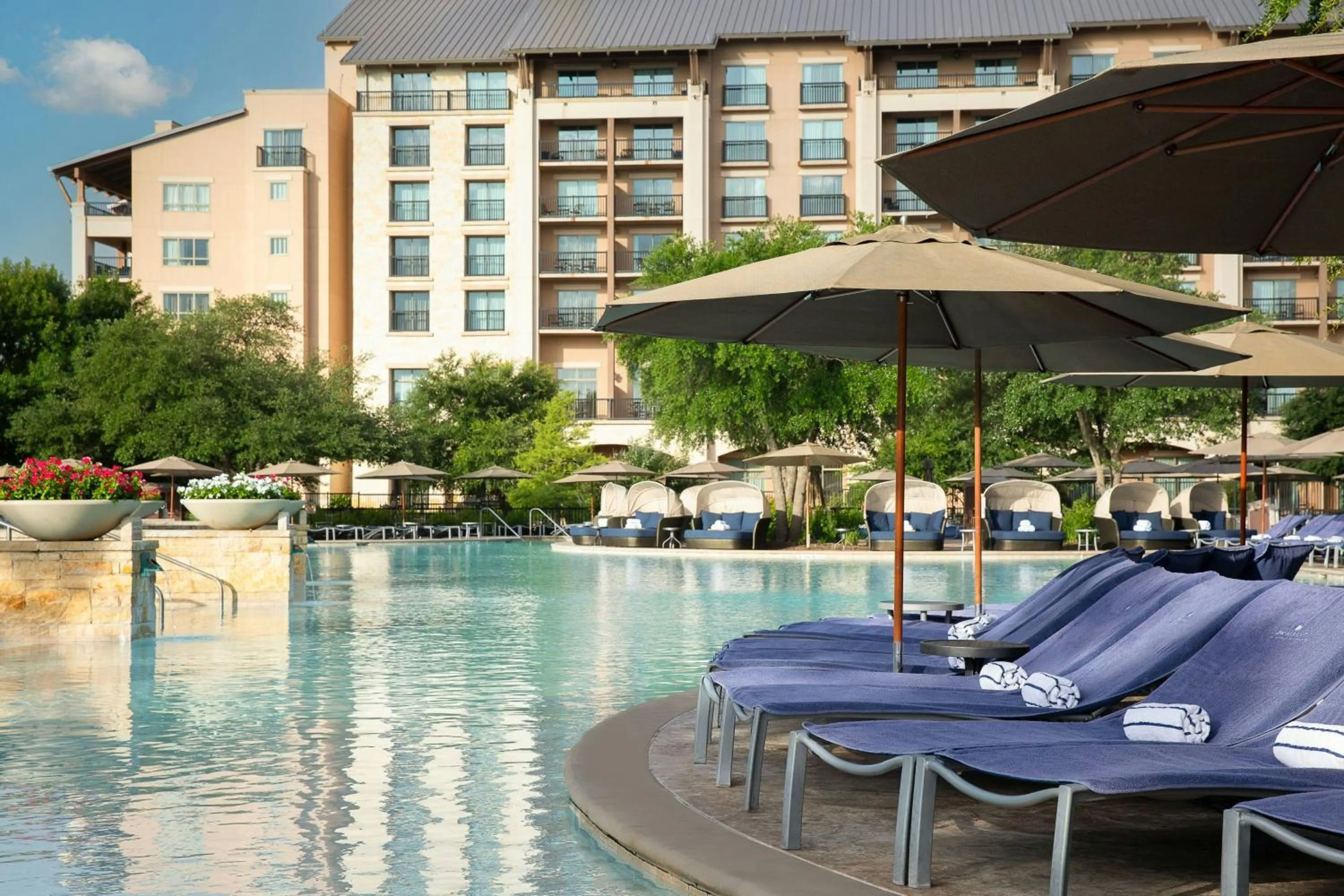 Swimming pool in JW Marriott San Antonio Hill Country Resort & Spa