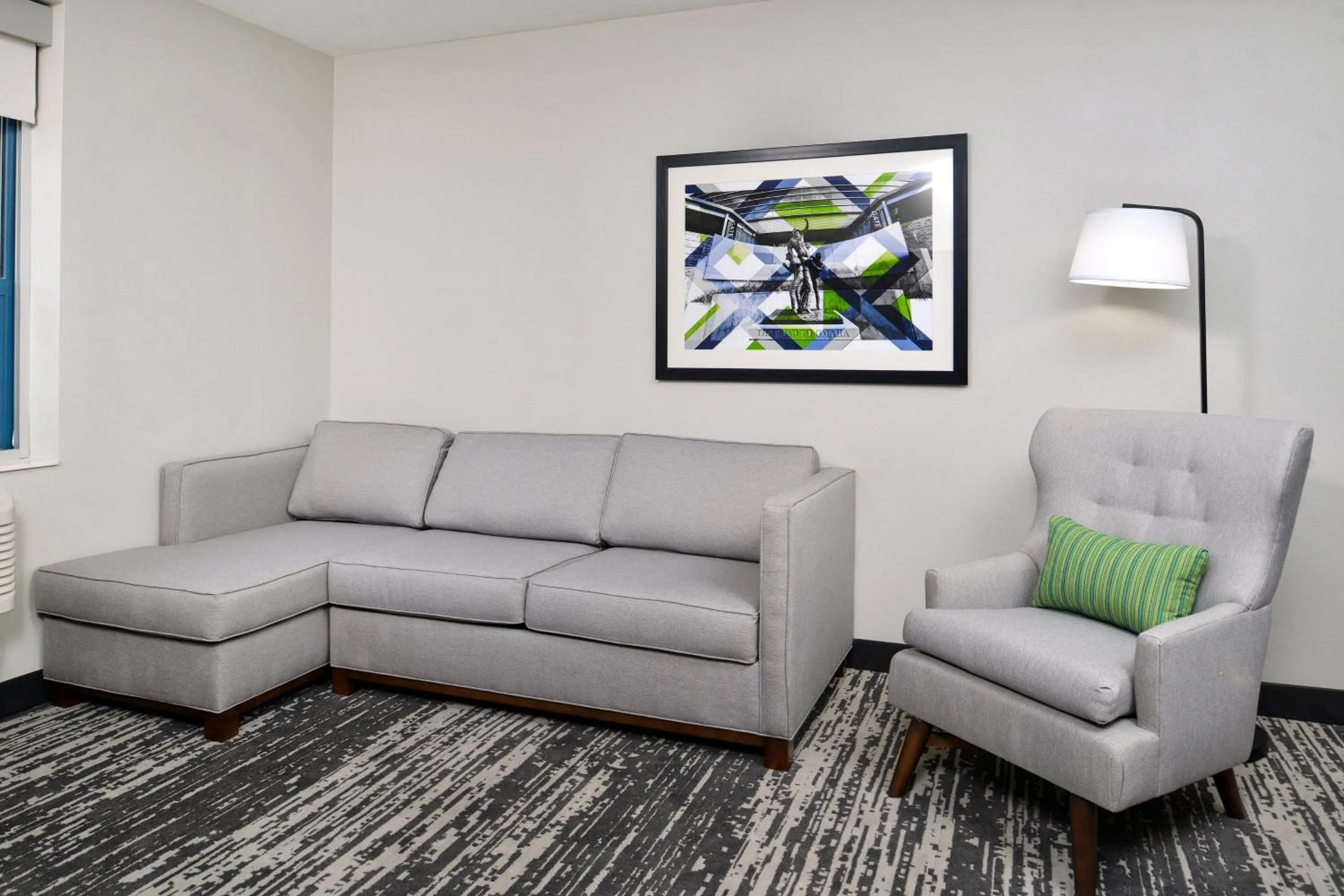 Photo of the whole room in Four Points by Sheraton Omaha Midtown